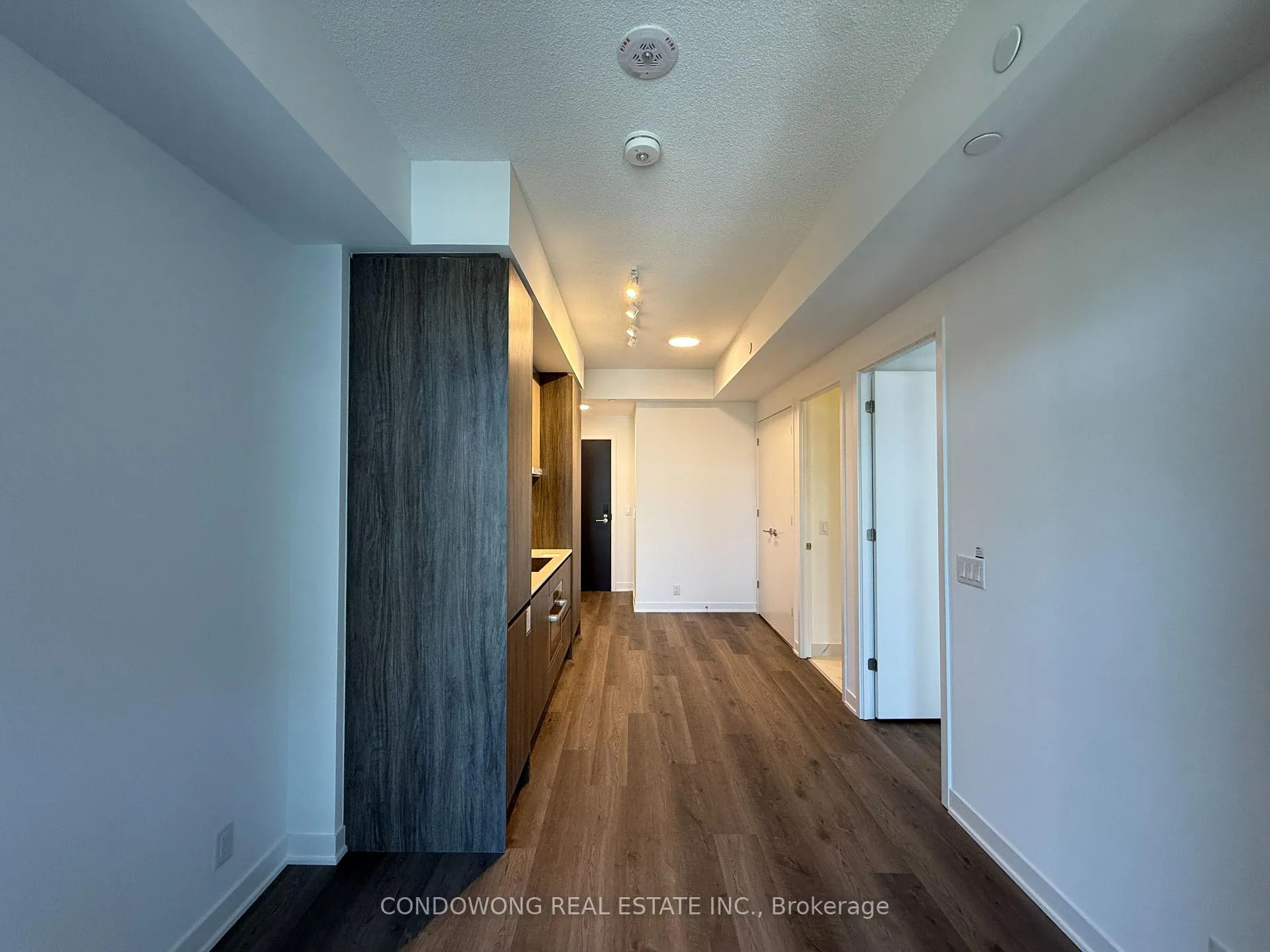 Photo 3 of Unit 1701, 180 Front Street E, Toronto, Moss Park — HOMEH