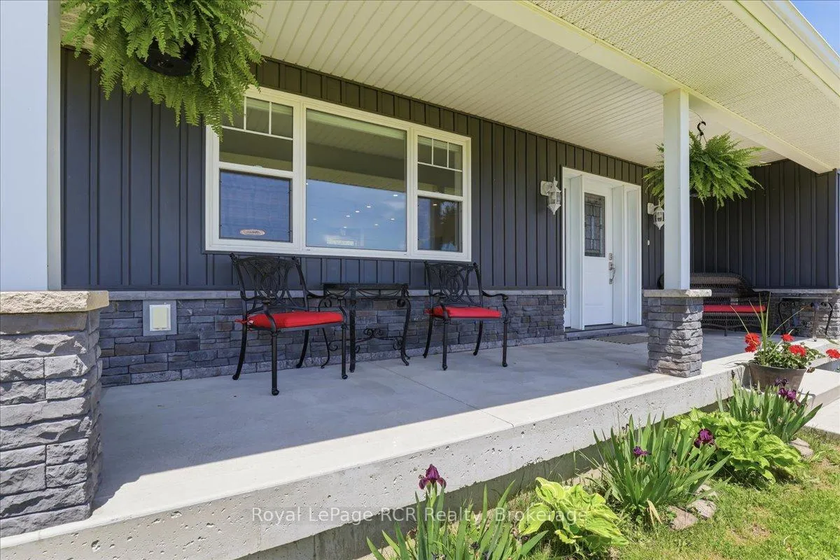 Photo 4 of 6442 Given Road, Minto — HOMEH