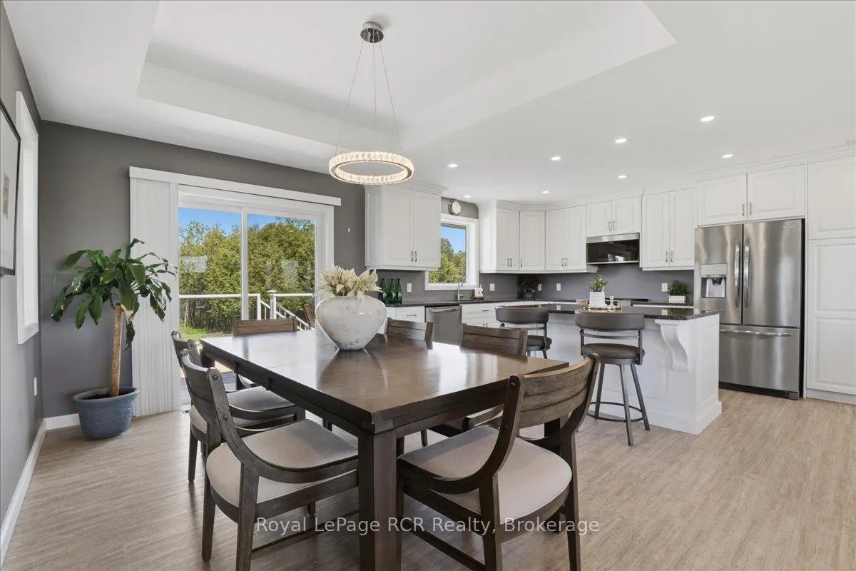 Photo 11 of 6442 Given Road, Minto — HOMEH