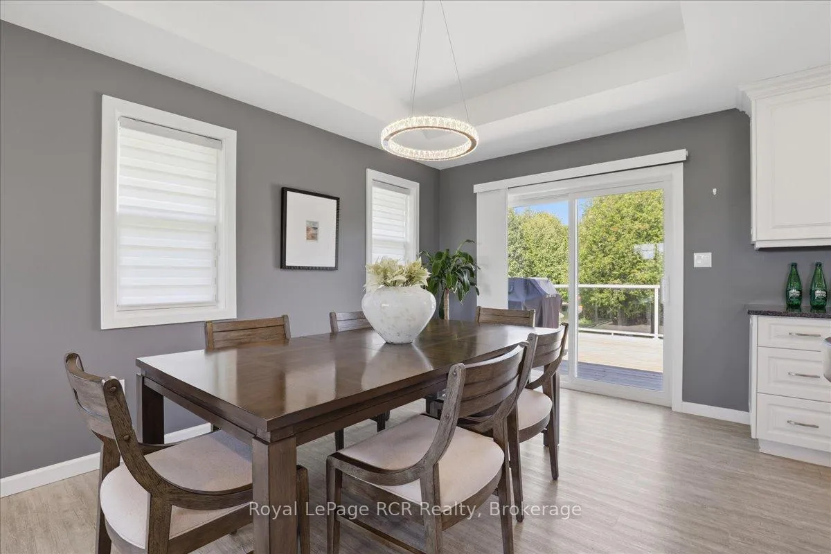 Photo 12 of 6442 Given Road, Minto — HOMEH