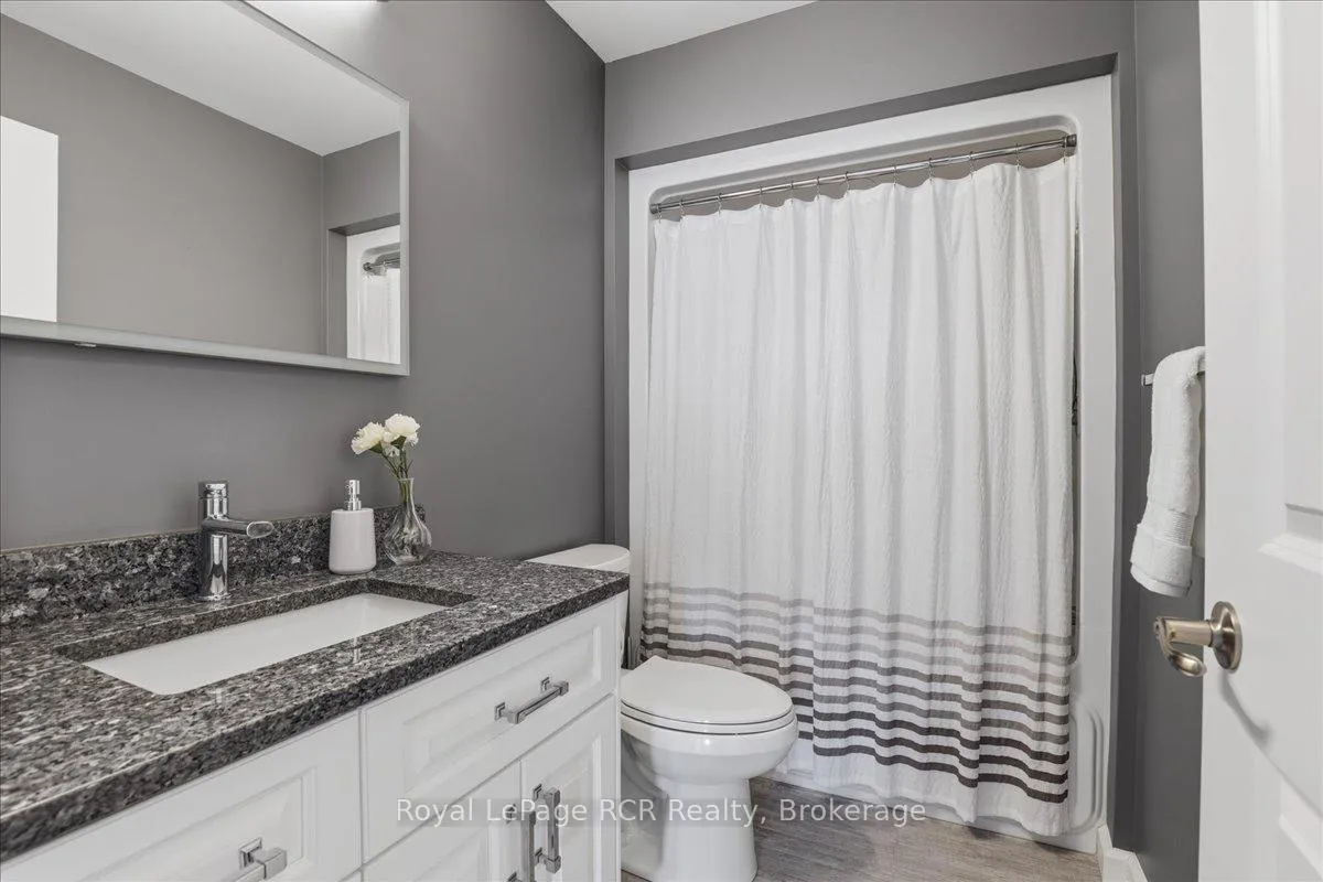Photo 18 of 6442 Given Road, Minto — HOMEH