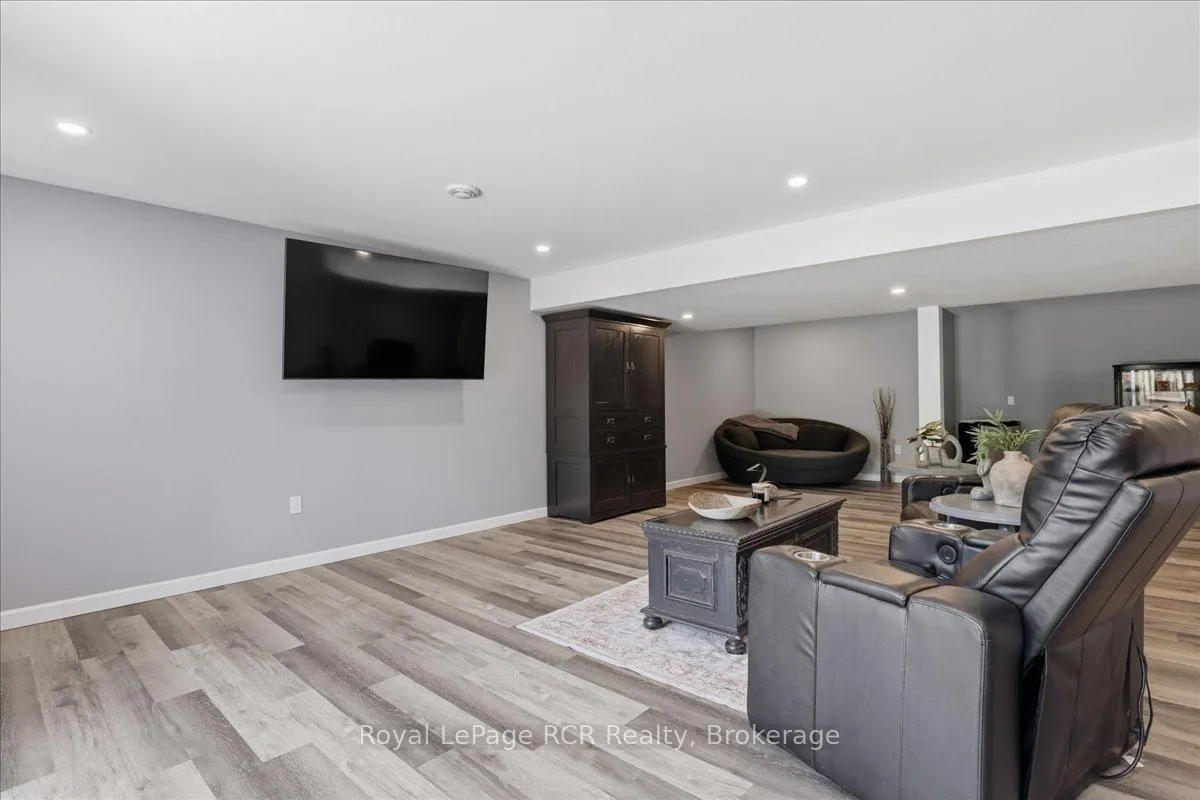 Photo 27 of 6442 Given Road, Minto — HOMEH