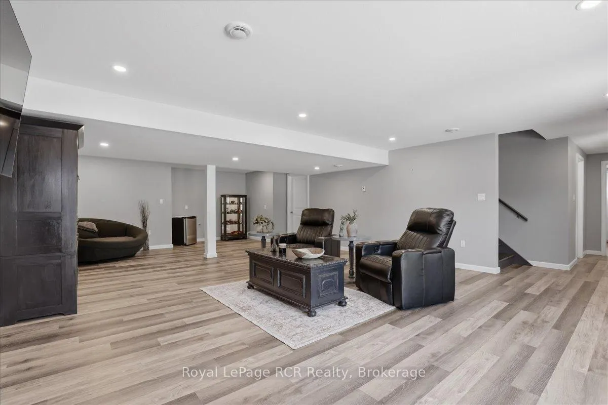 Photo 28 of 6442 Given Road, Minto — HOMEH