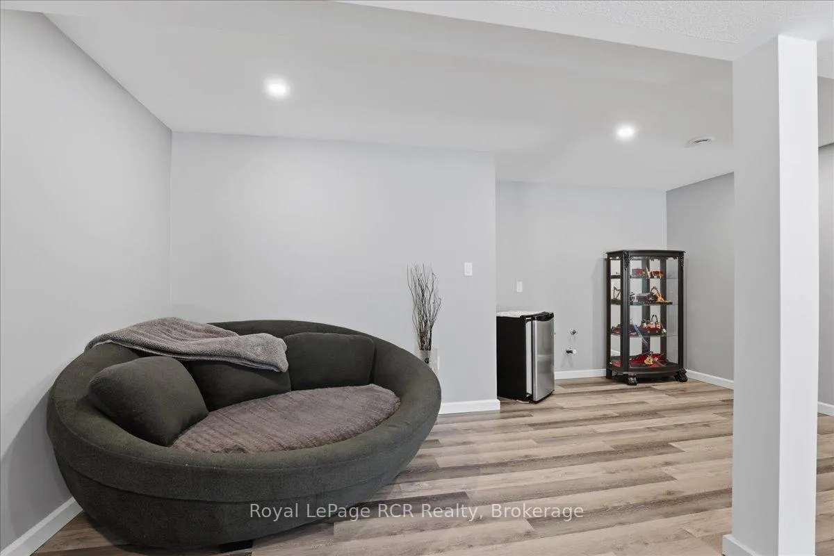 Photo 29 of 6442 Given Road, Minto — HOMEH