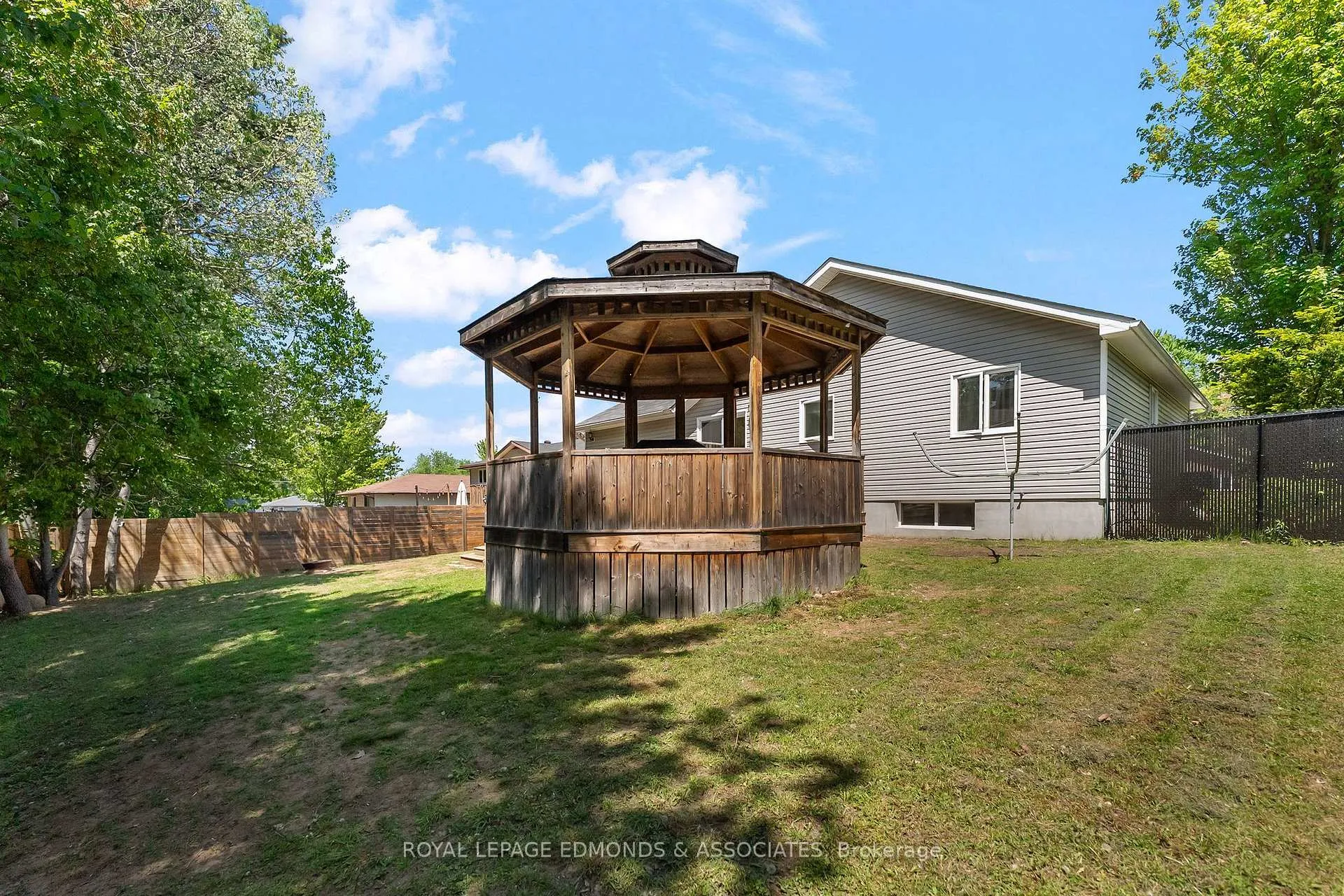Photo 27 of 89 Spruce Street, Petawawa — HOMEH