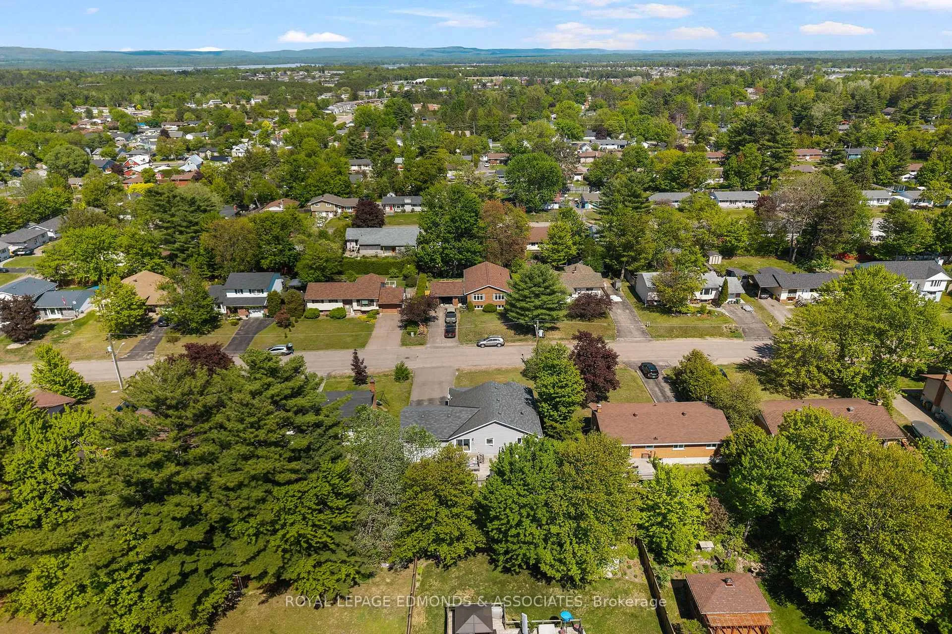 Photo 36 of 89 Spruce Street, Petawawa — HOMEH