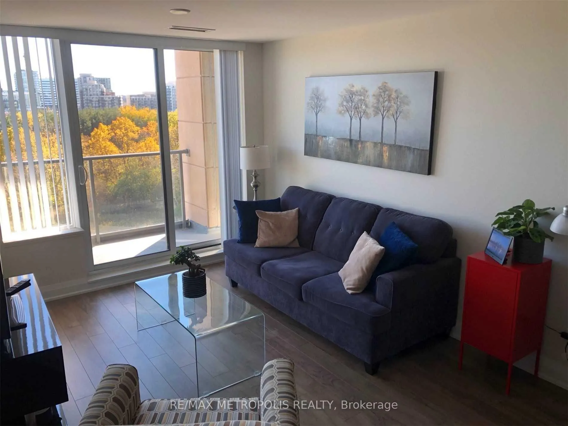 Front of Unit 819, 18 Uptown Drive