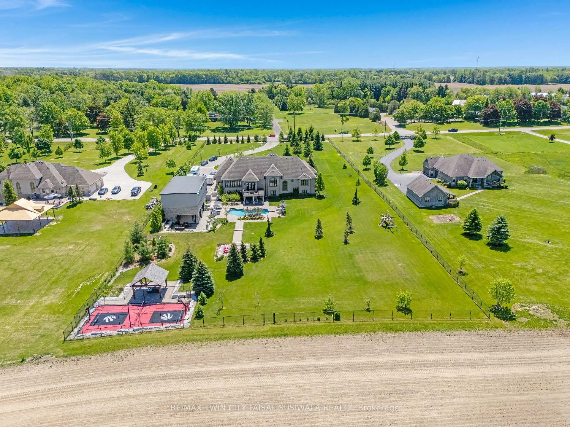 Photo 5 of 214 Jerseyville Road, Brant, Brantford Twp — HOMEH