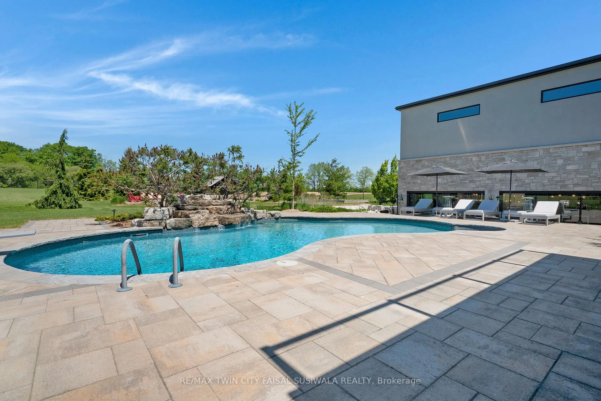 Photo 8 of 214 Jerseyville Road, Brant, Brantford Twp — HOMEH