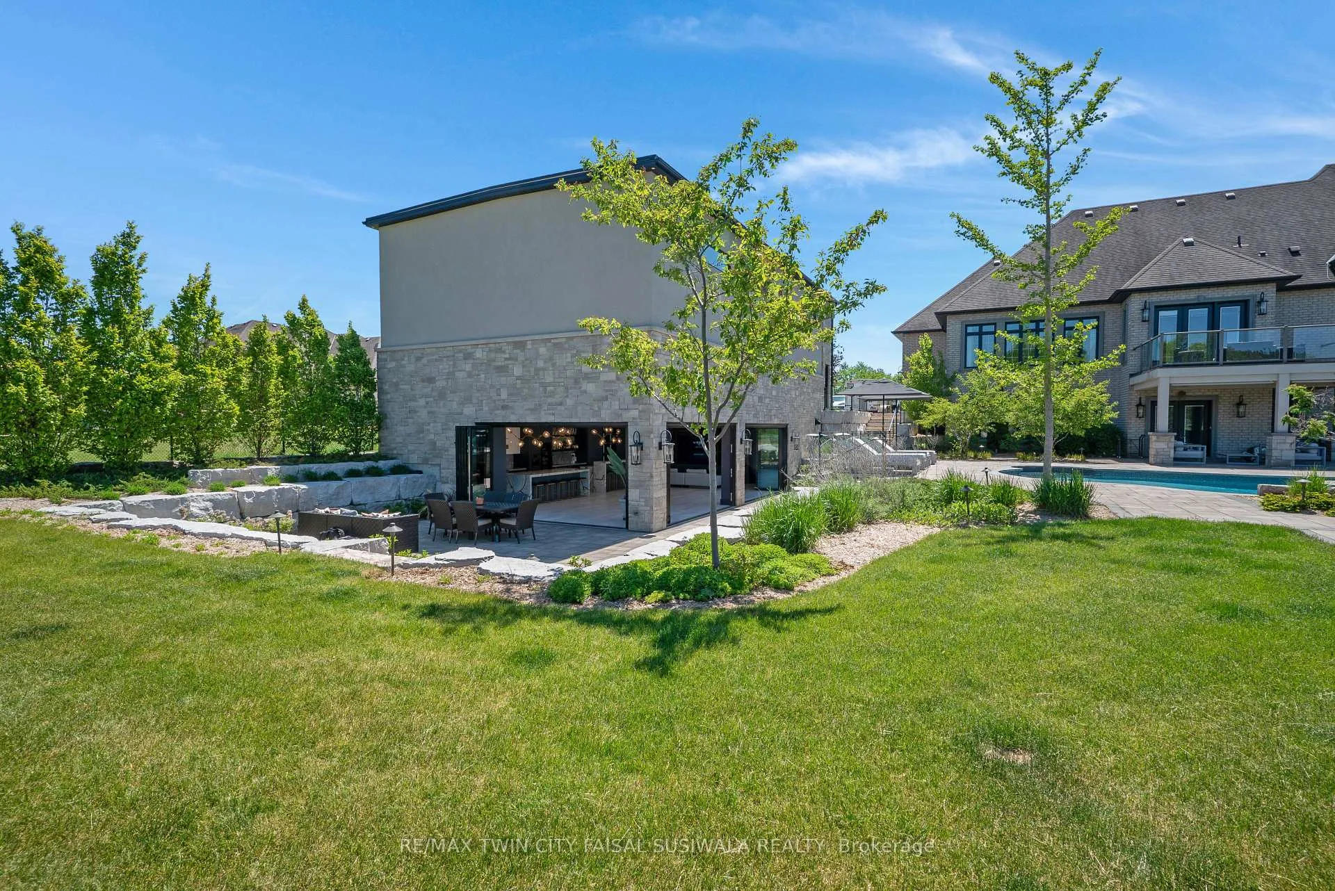 Photo 11 of 214 Jerseyville Road, Brant, Brantford Twp — HOMEH