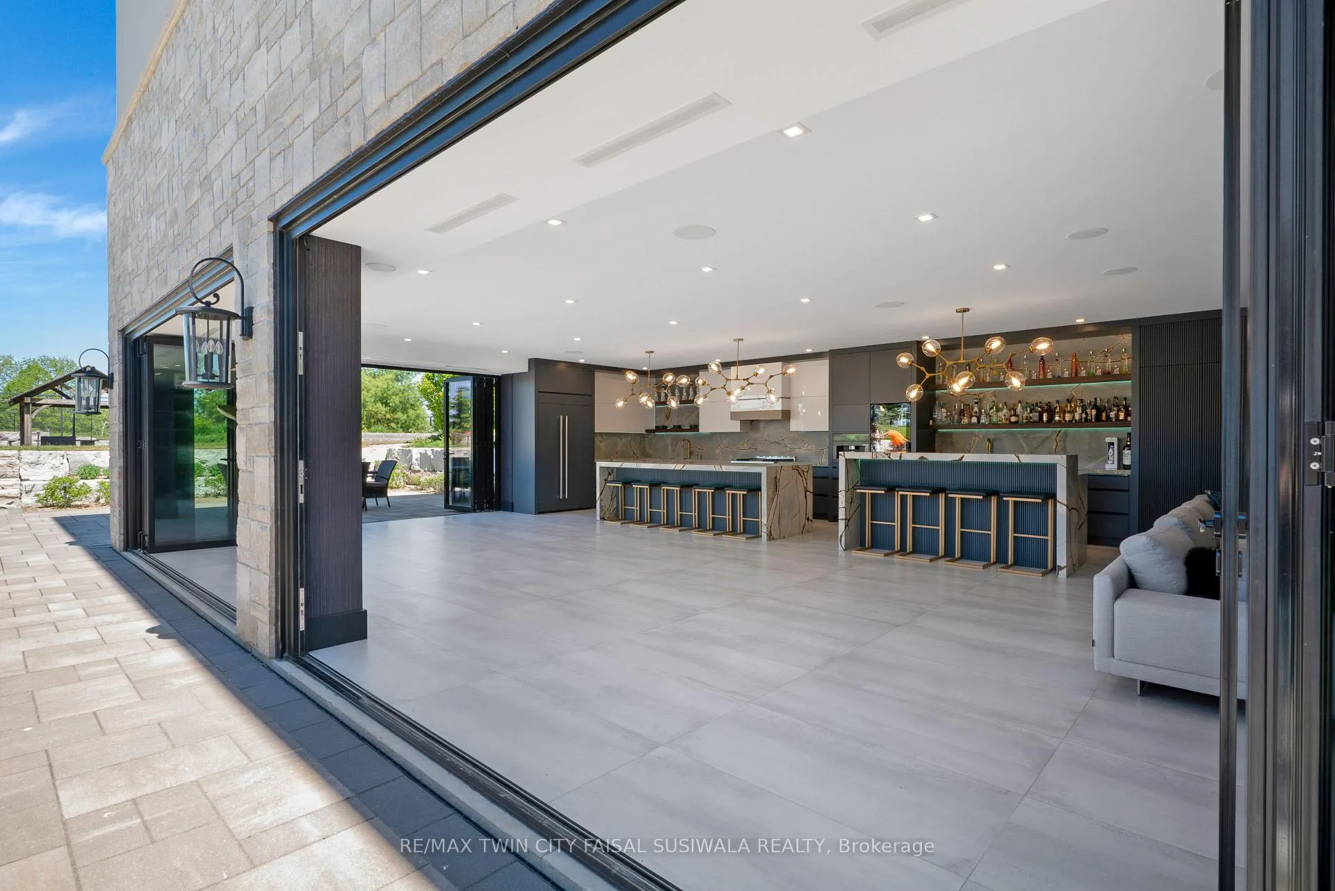Photo 13 of 214 Jerseyville Road, Brant, Brantford Twp — HOMEH
