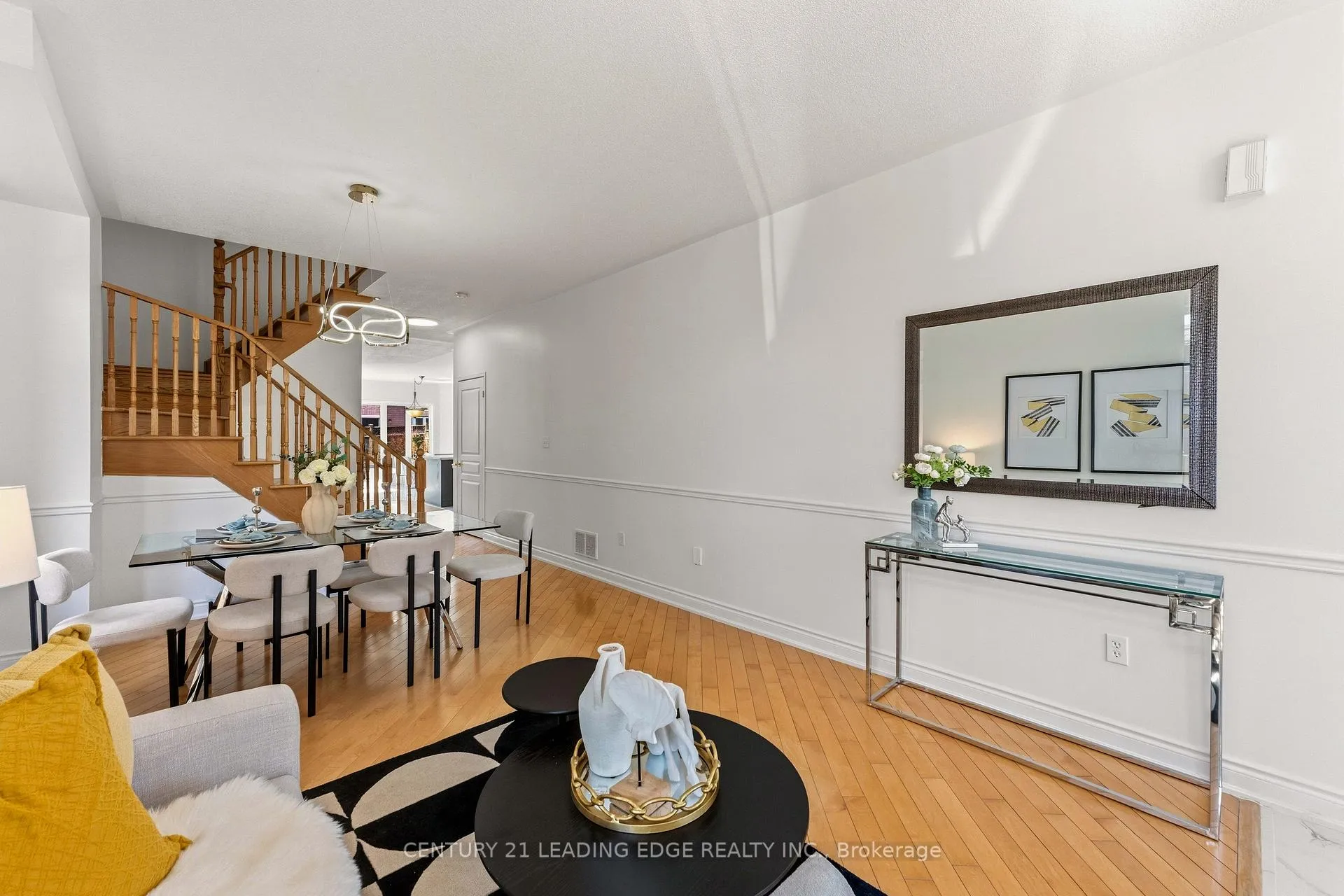 Photo 8 of 114 Alfred Paterson Drive, Markham, Greensborough — HOMEH
