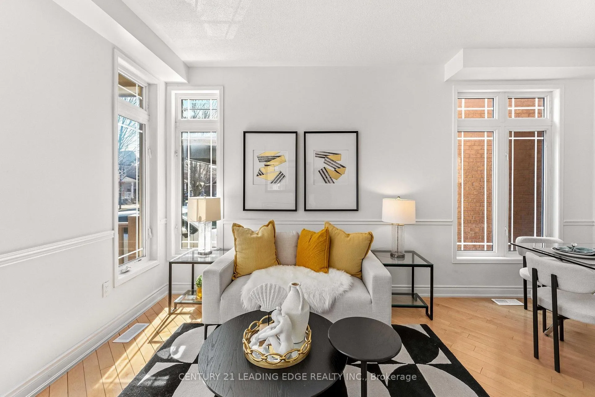 Photo 9 of 114 Alfred Paterson Drive, Markham, Greensborough — HOMEH