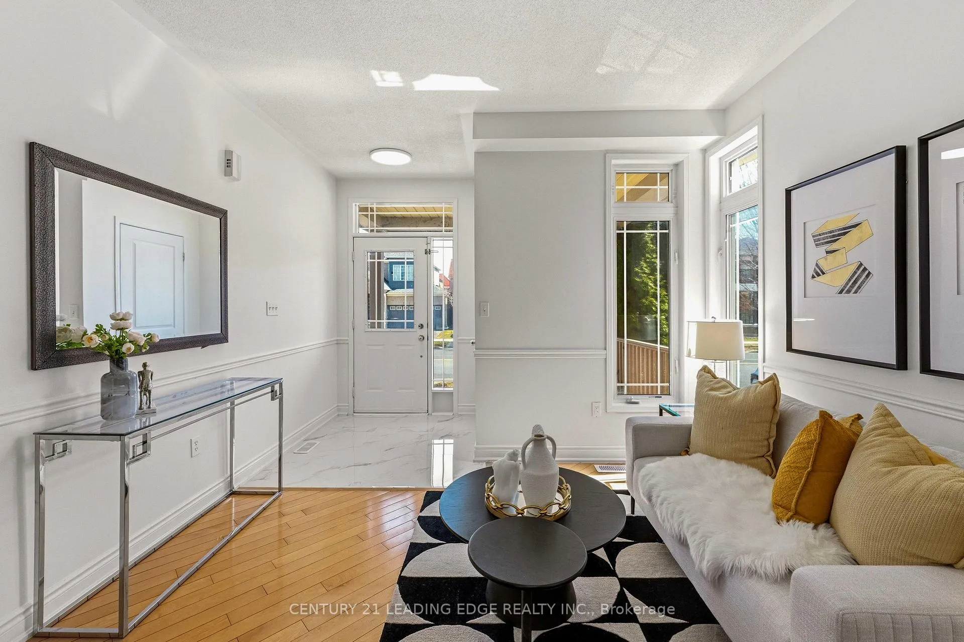Photo 11 of 114 Alfred Paterson Drive, Markham, Greensborough — HOMEH