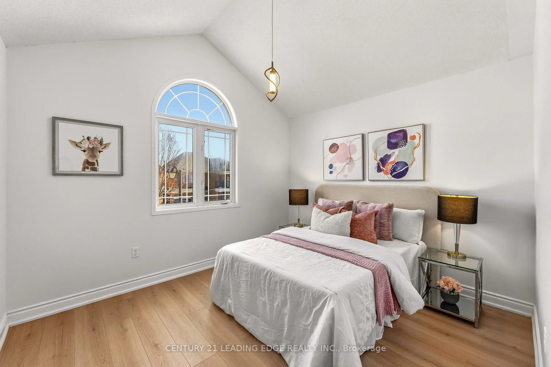 Photo 33 of 114 Alfred Paterson Drive, Markham, Greensborough — HOMEH