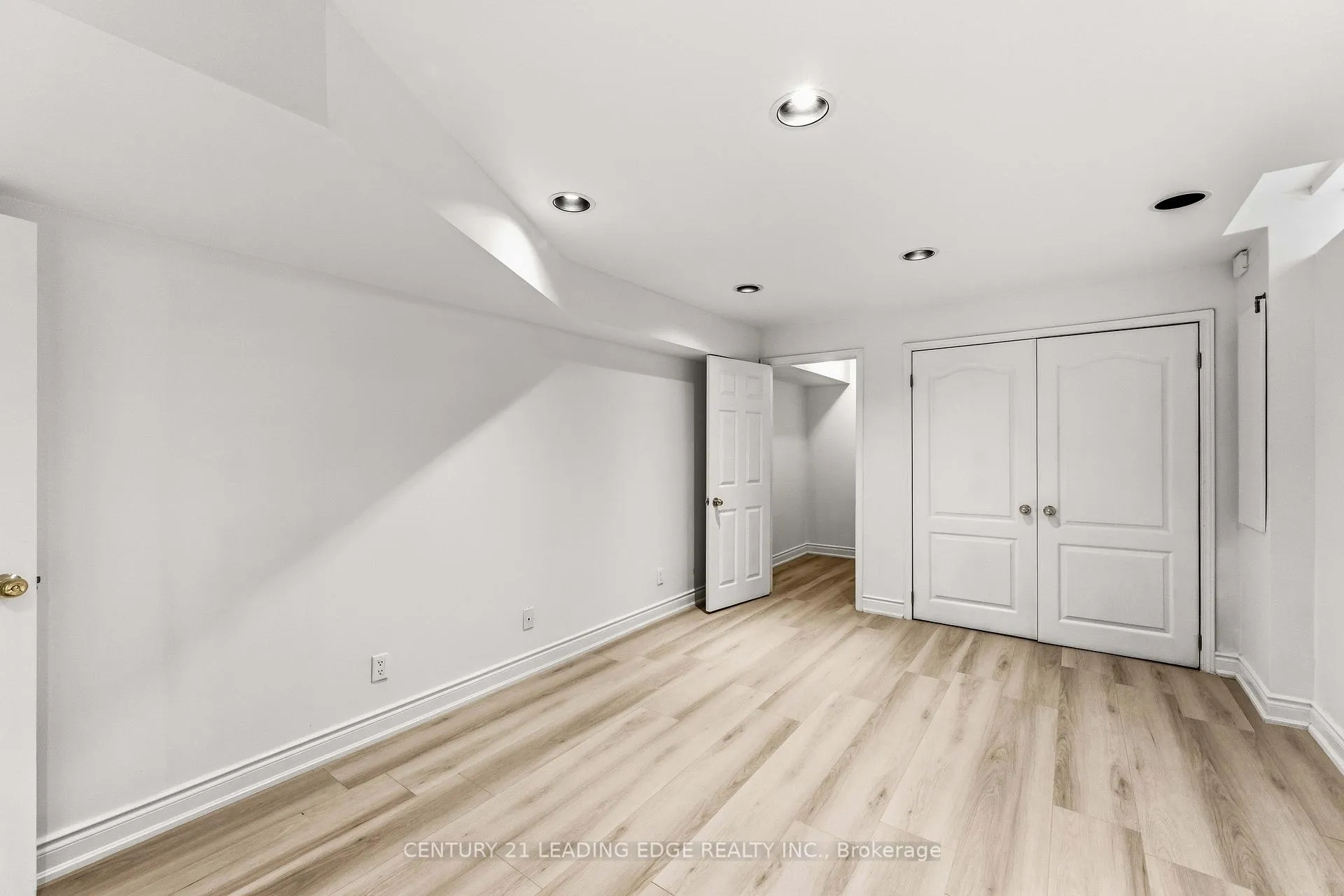 Photo 43 of 114 Alfred Paterson Drive, Markham, Greensborough — HOMEH