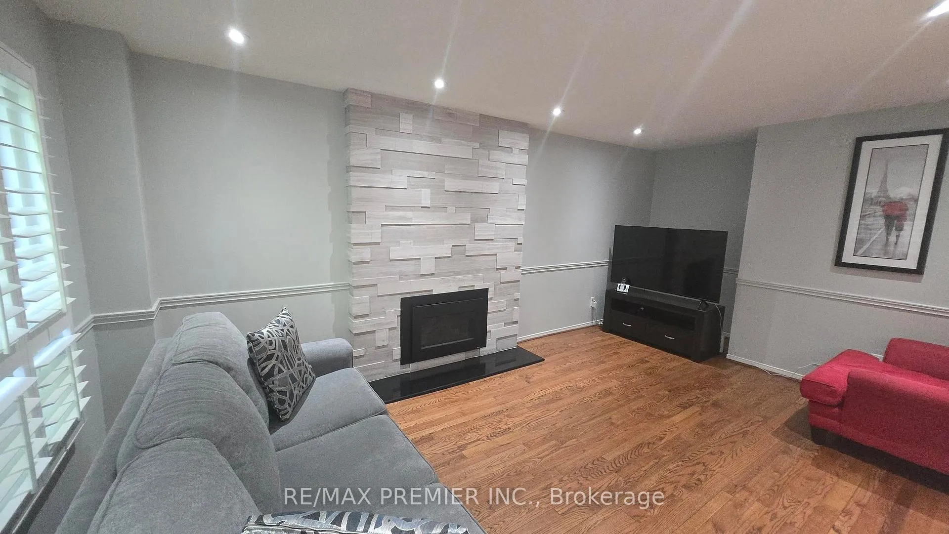 Photo 5 of 4399 Beacon Lane, Mississauga, Creditview — HOMEH