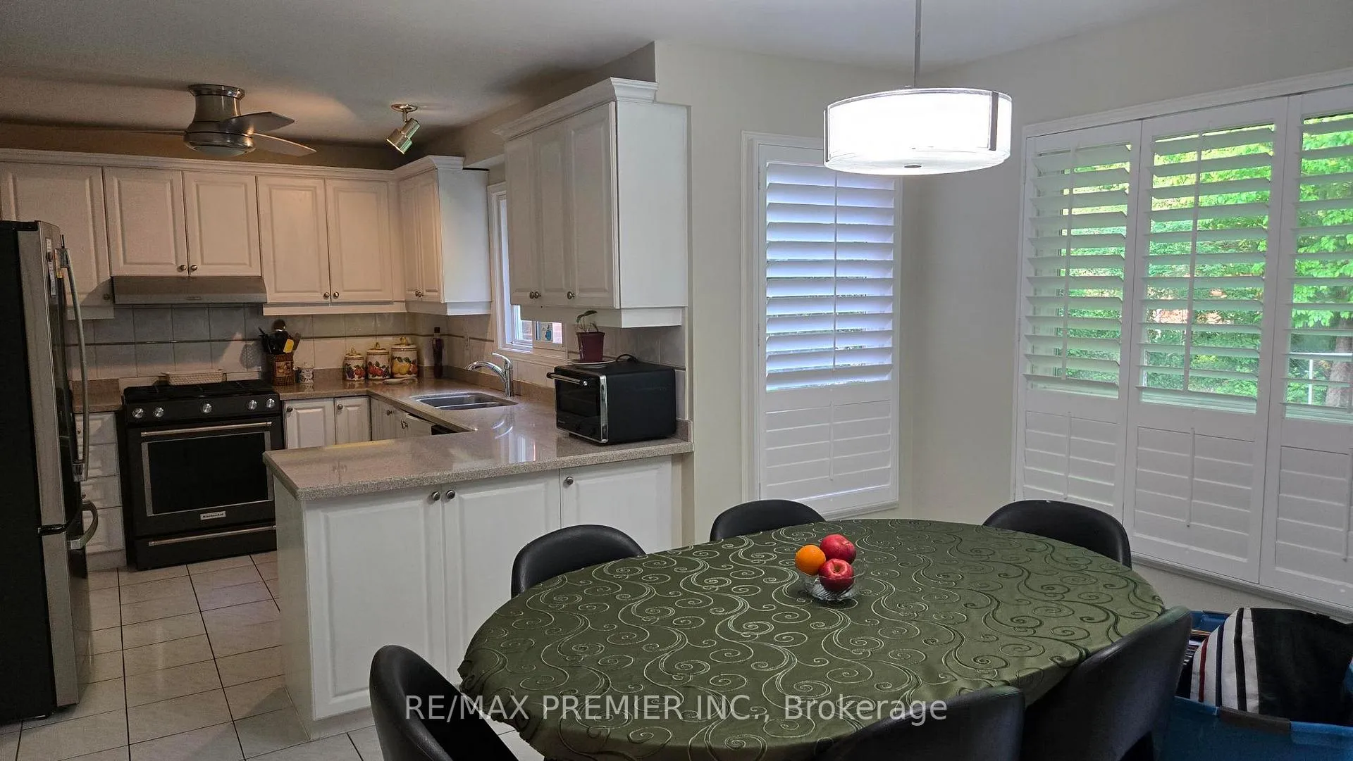 Photo 6 of 4399 Beacon Lane, Mississauga, Creditview — HOMEH
