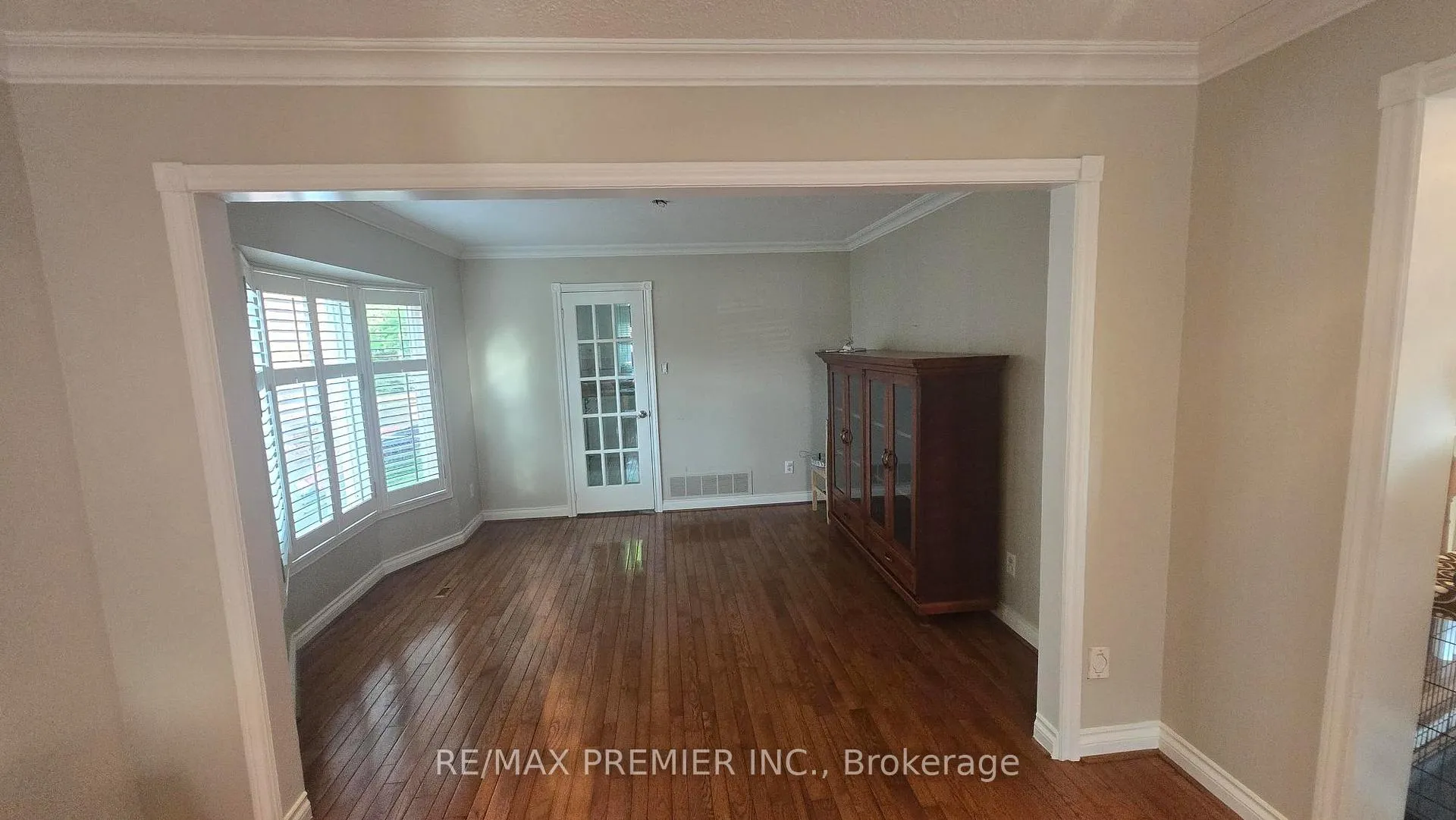 Photo 14 of 4399 Beacon Lane, Mississauga, Creditview — HOMEH