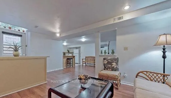 Photo 1 of 481 Luzon Crescent, Mississauga, Fairview — HOMEH