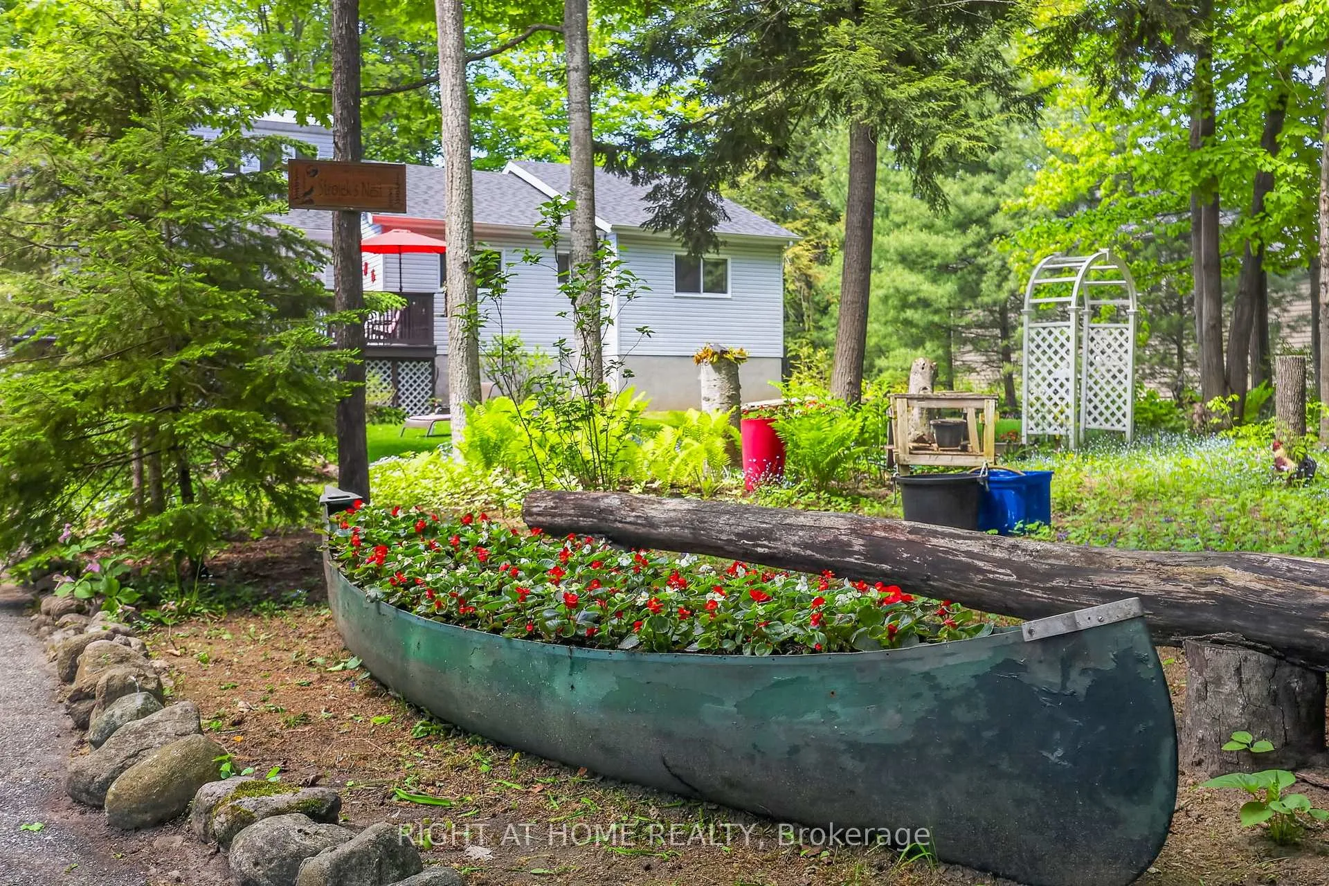 Photo 42 of 119 Wolfe Trail, Tiny, Lafontaine — HOMEH