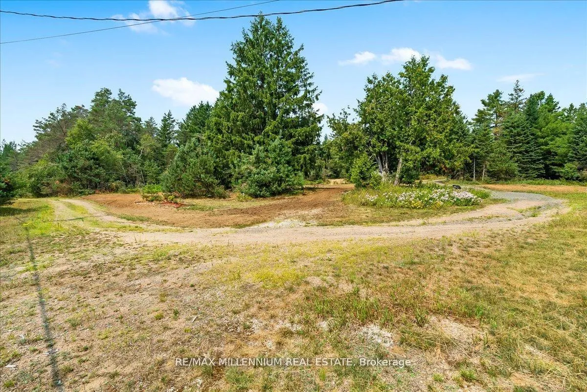 Photo 6 of 3529 Highway 118 E, Bracebridge, Oakley — HOMEH