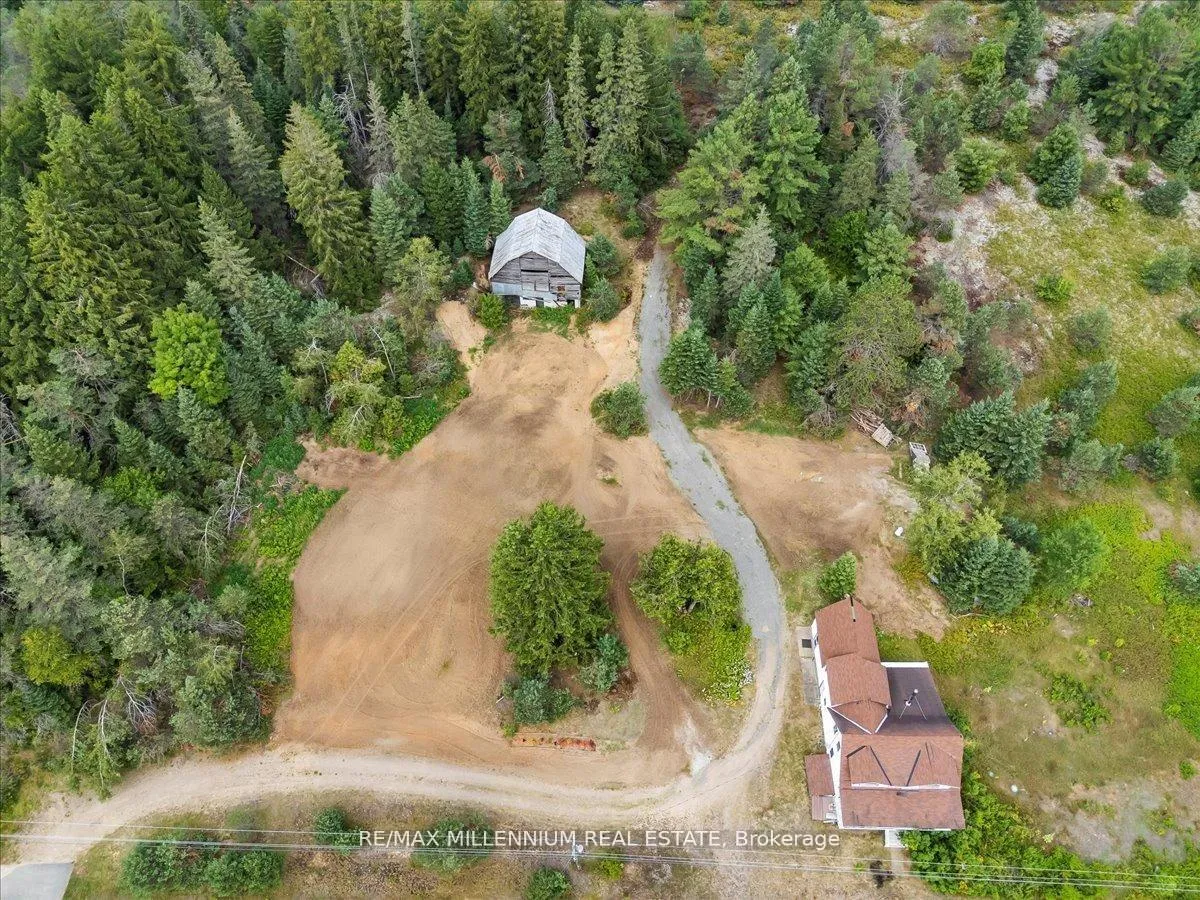 Photo 12 of 3529 Highway 118 E, Bracebridge, Oakley — HOMEH