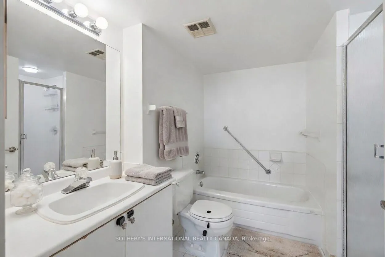 Photo 5 of Unit 1709, 75 King Street E, Mississauga, Cooksville — HOMEH