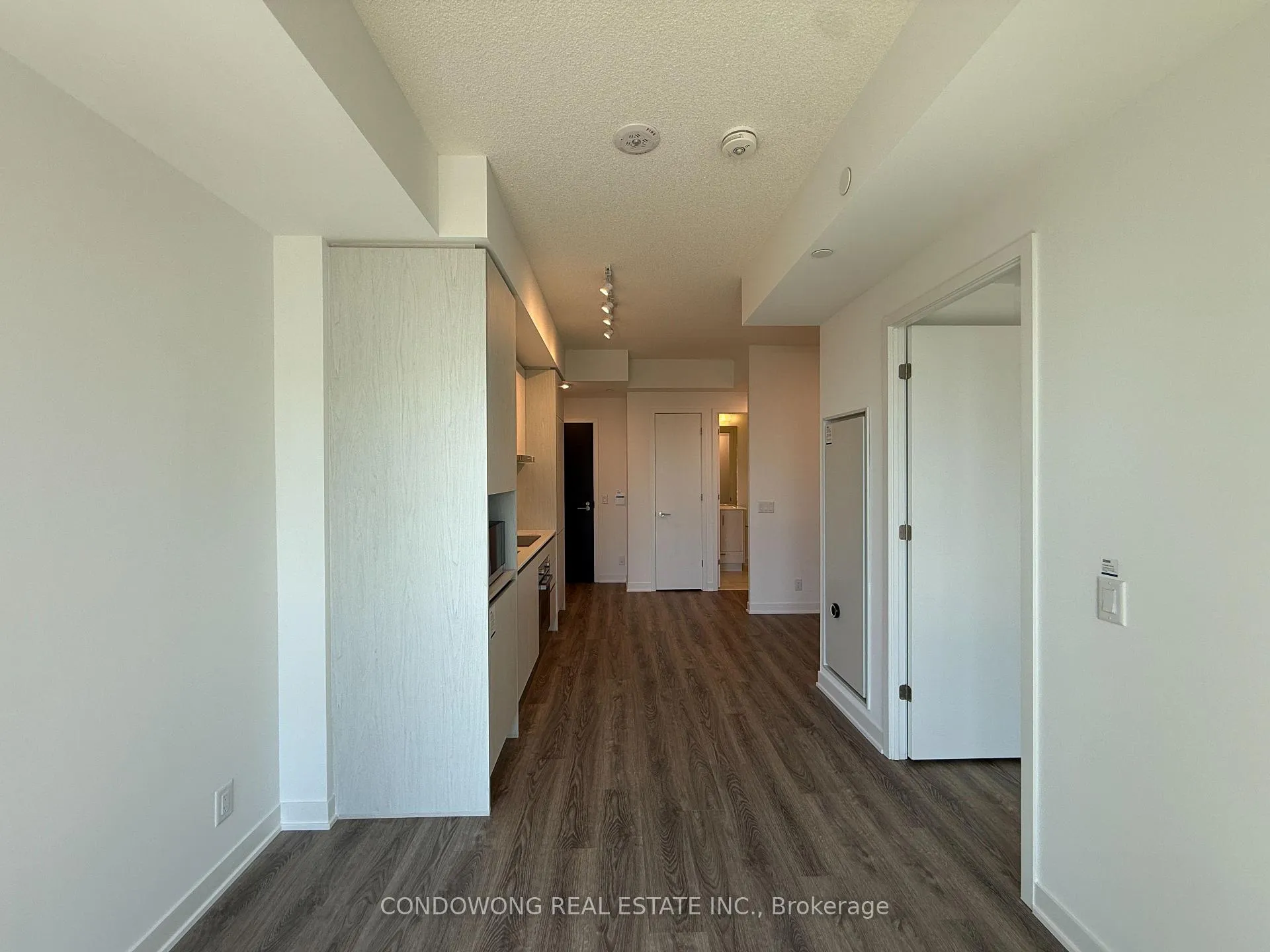 Photo 4 of Unit 1905, 180 Front Street E, Toronto, Moss Park — HOMEH