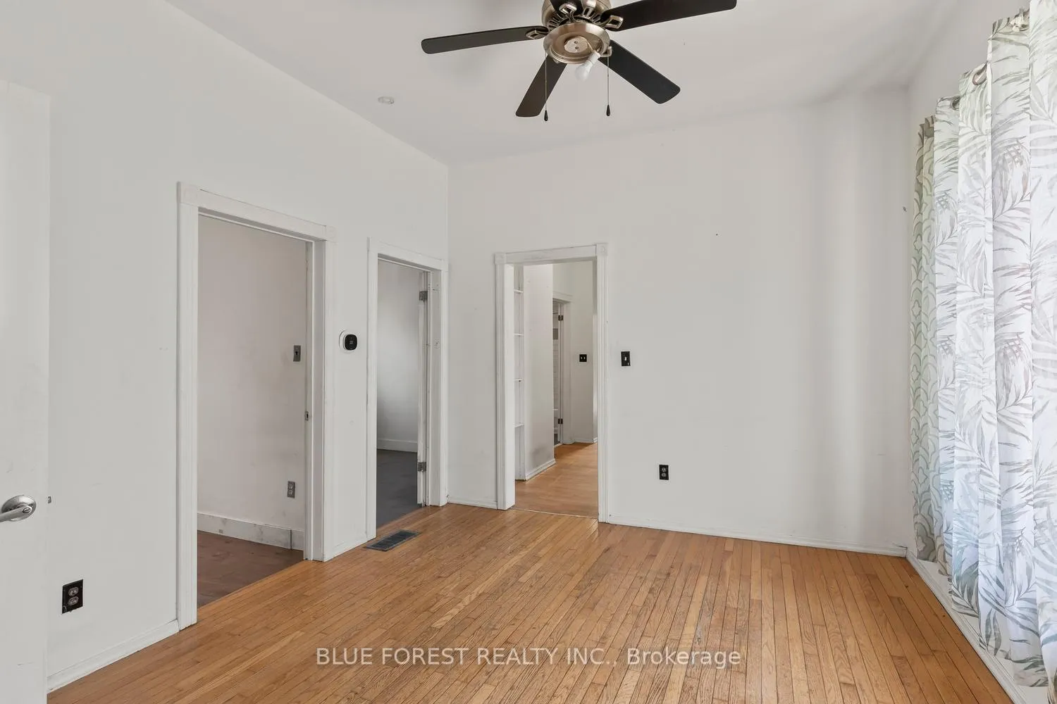 Photo 7 of 208 Maitland Street, London, East K — HOMEH