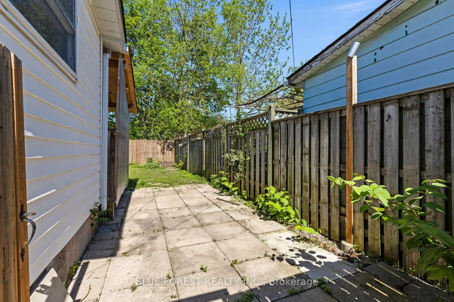Photo 23 of 208 Maitland Street, London, East K — HOMEH