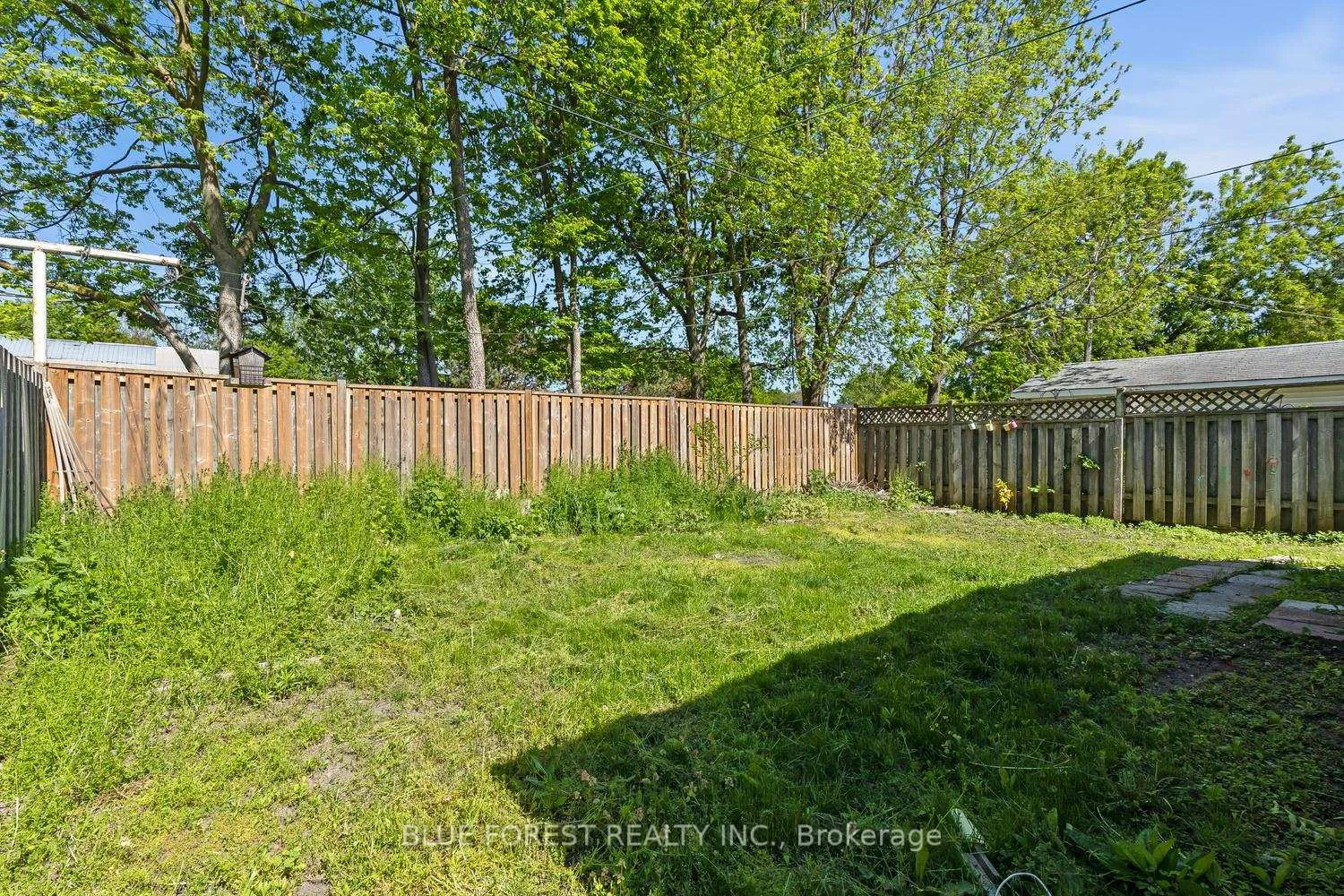 Photo 27 of 208 Maitland Street, London, East K — HOMEH