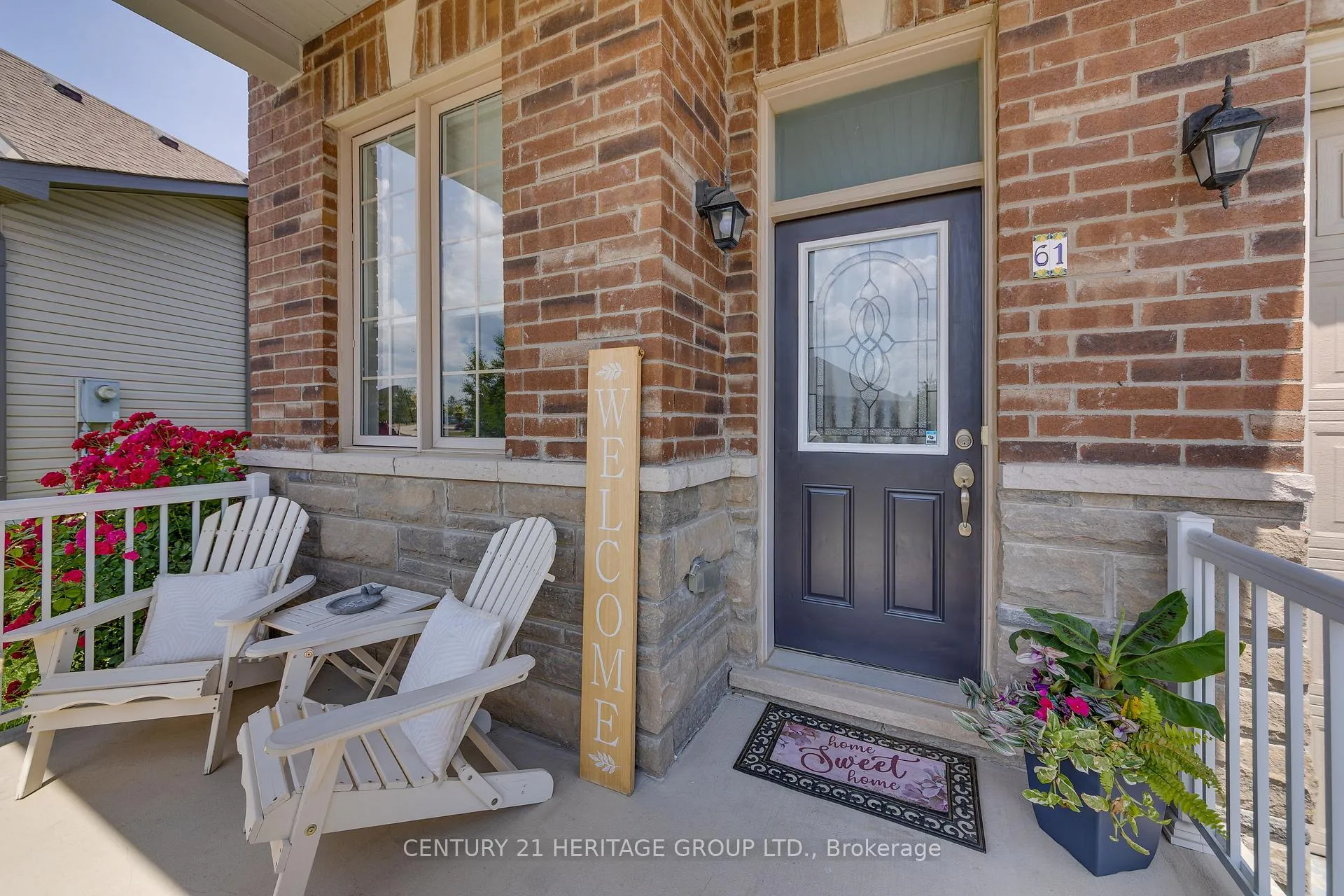Photo 3 of 61 Kingsmere Crescent, New Tecumseth, Alliston — HOMEH