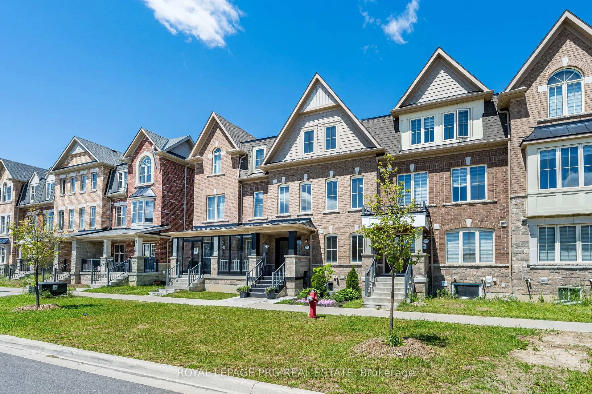 Photo 2 of 20 Remembrance Road, Brampton, Northwest Brampton — HOMEH