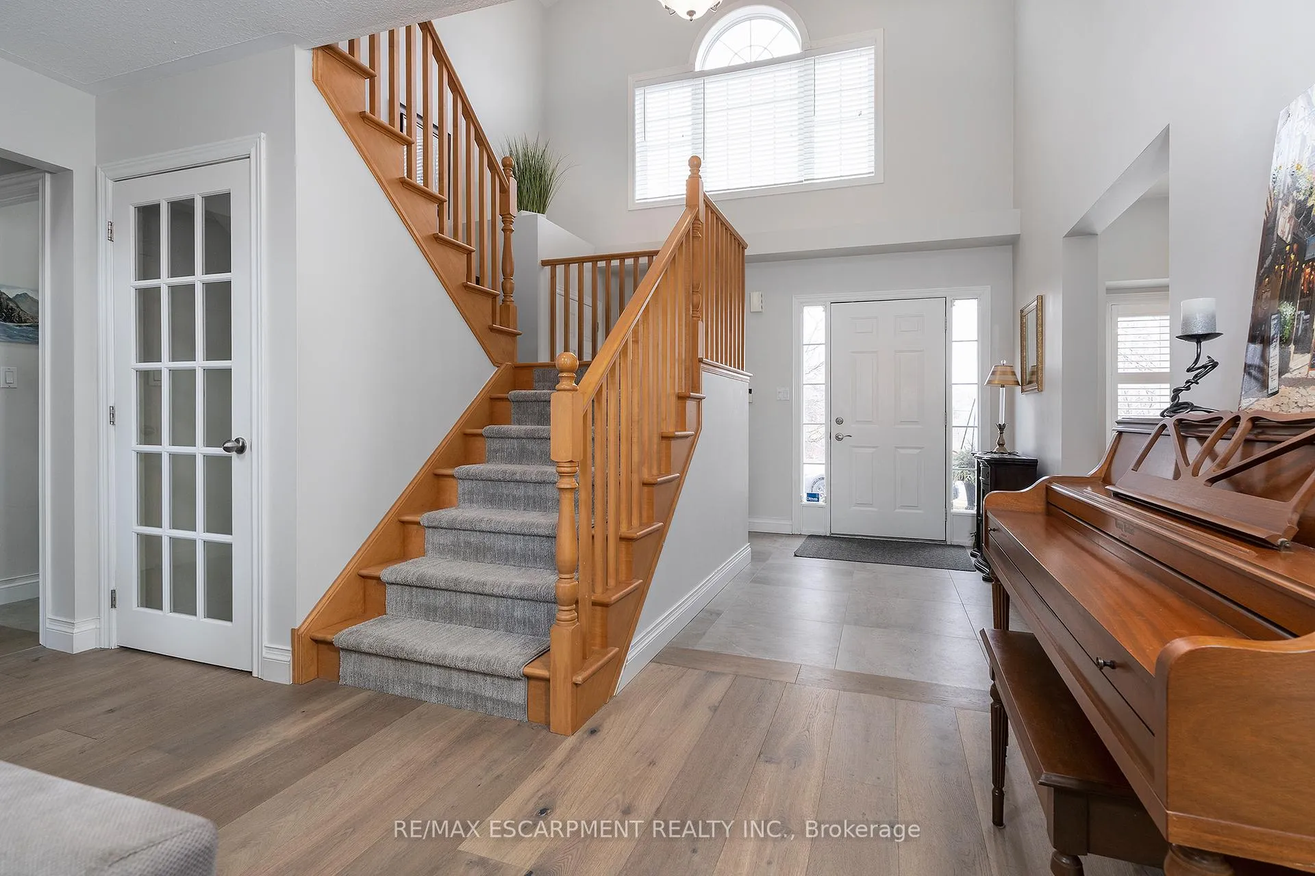 Photo 3 of 4021 Mountain Street, Lincoln, Beamsville — HOMEH