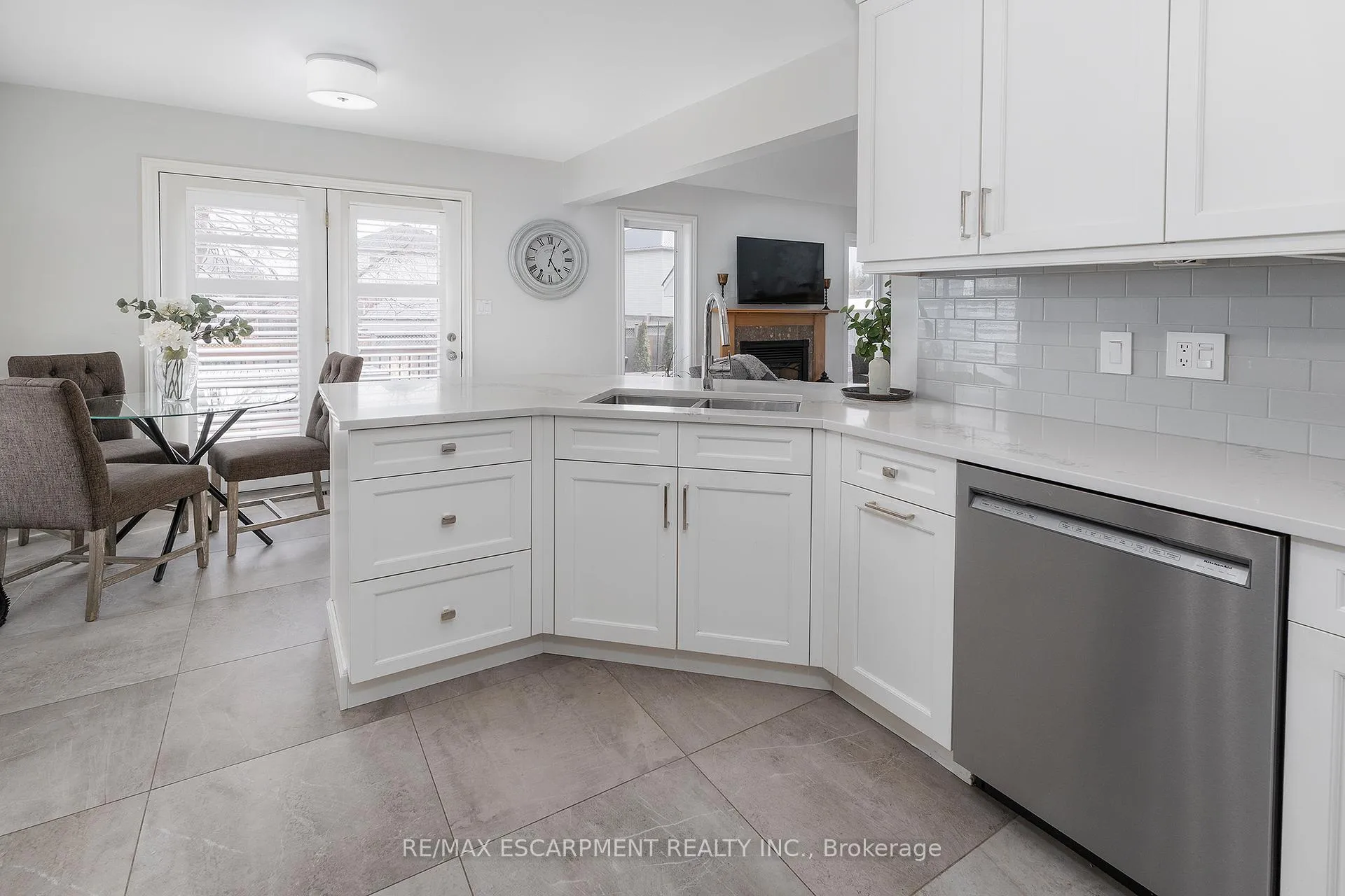 Photo 9 of 4021 Mountain Street, Lincoln, Beamsville — HOMEH