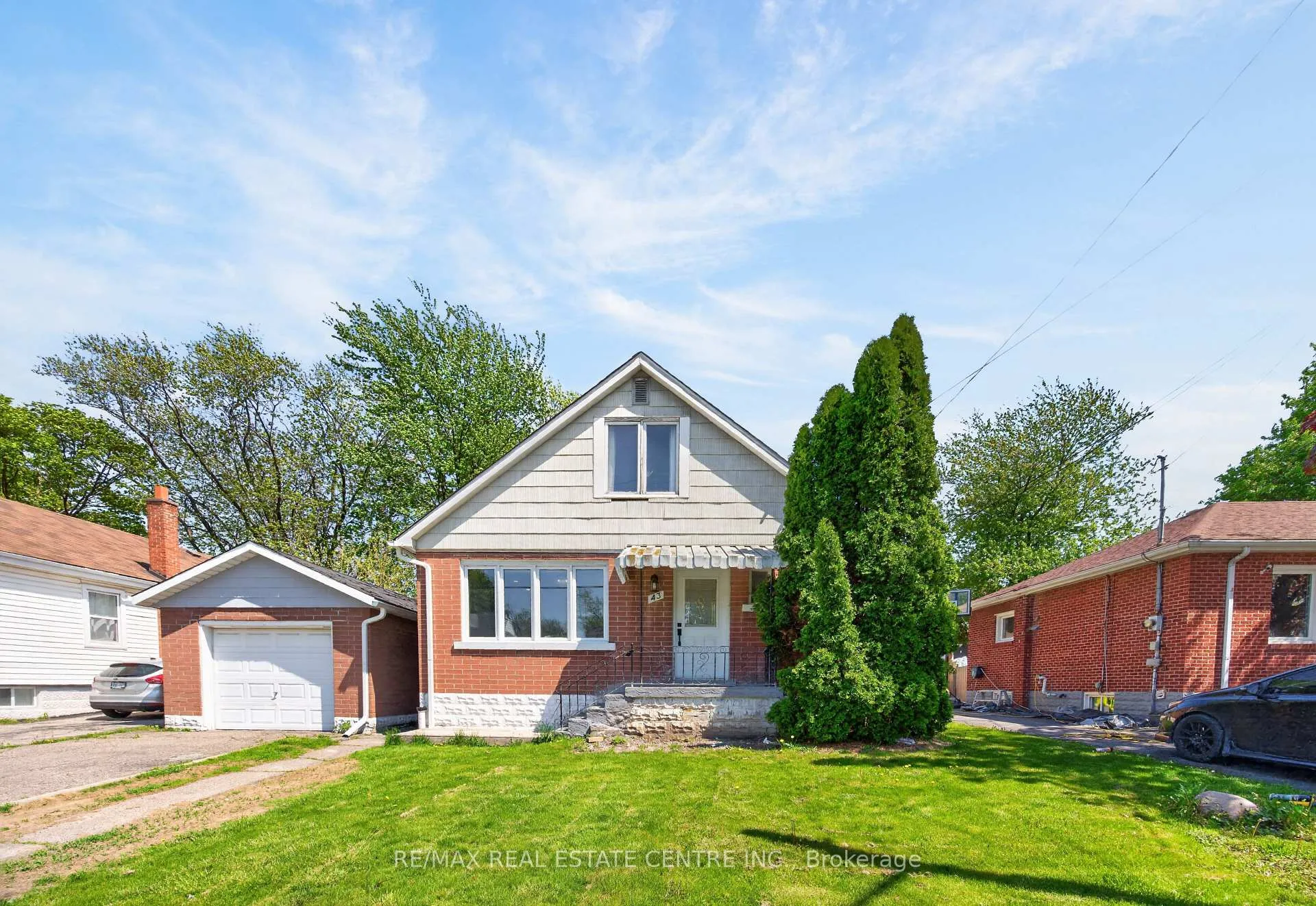 Photo 1 of 43 West 1st Street, Hamilton, Bonnington — HOMEH