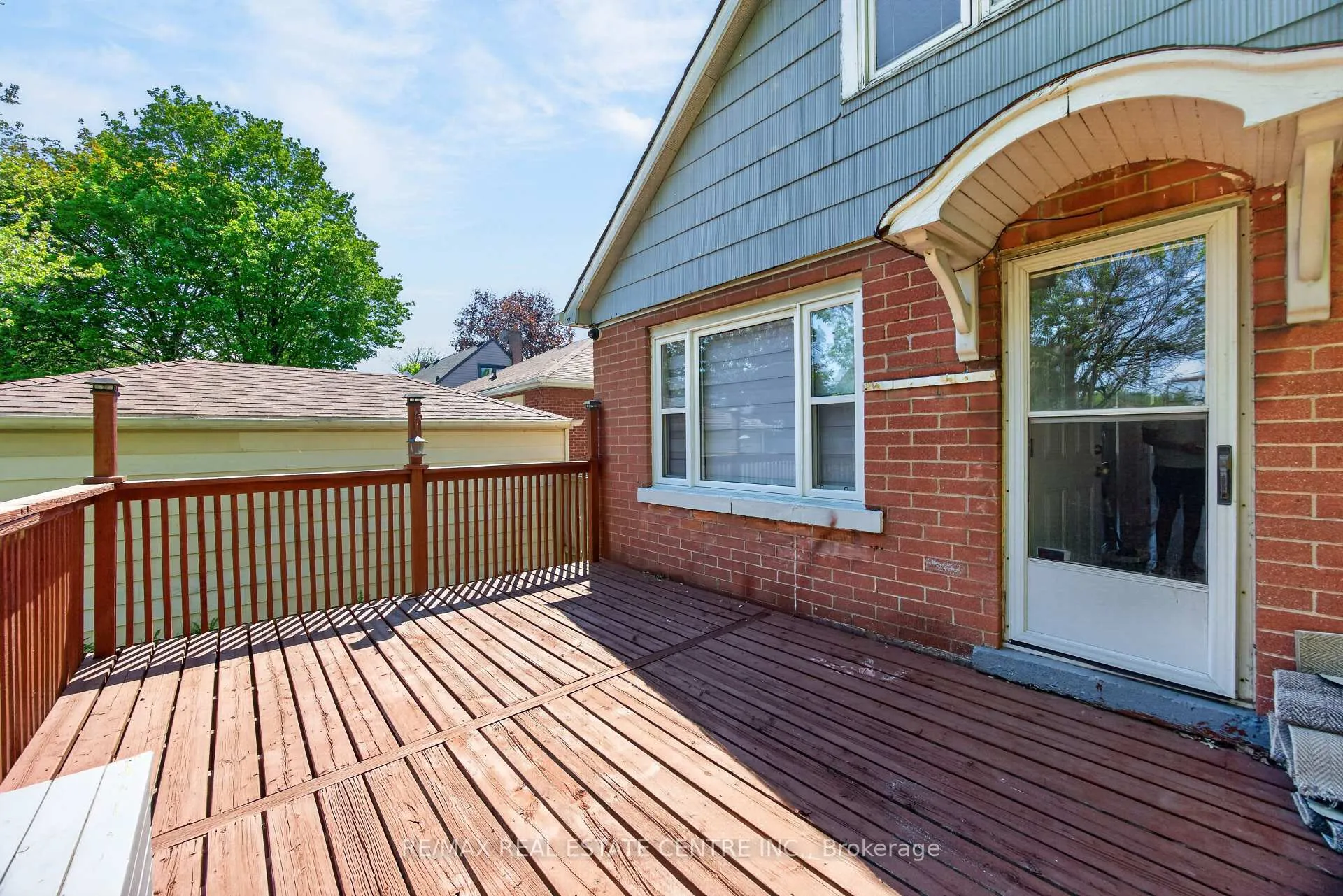 Photo 7 of 43 West 1st Street, Hamilton, Bonnington — HOMEH
