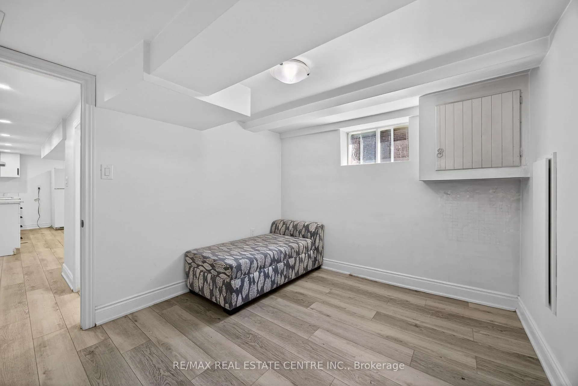 Photo 13 of 43 West 1st Street, Hamilton, Bonnington — HOMEH