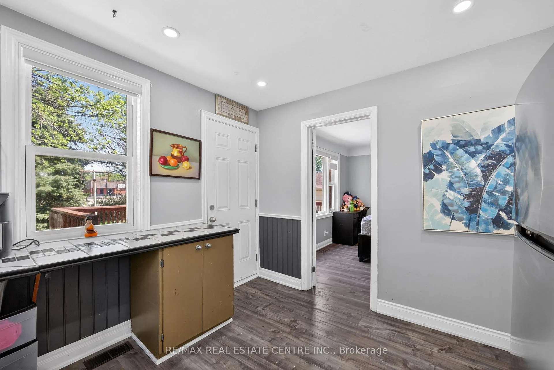 Photo 21 of 43 West 1st Street, Hamilton, Bonnington — HOMEH