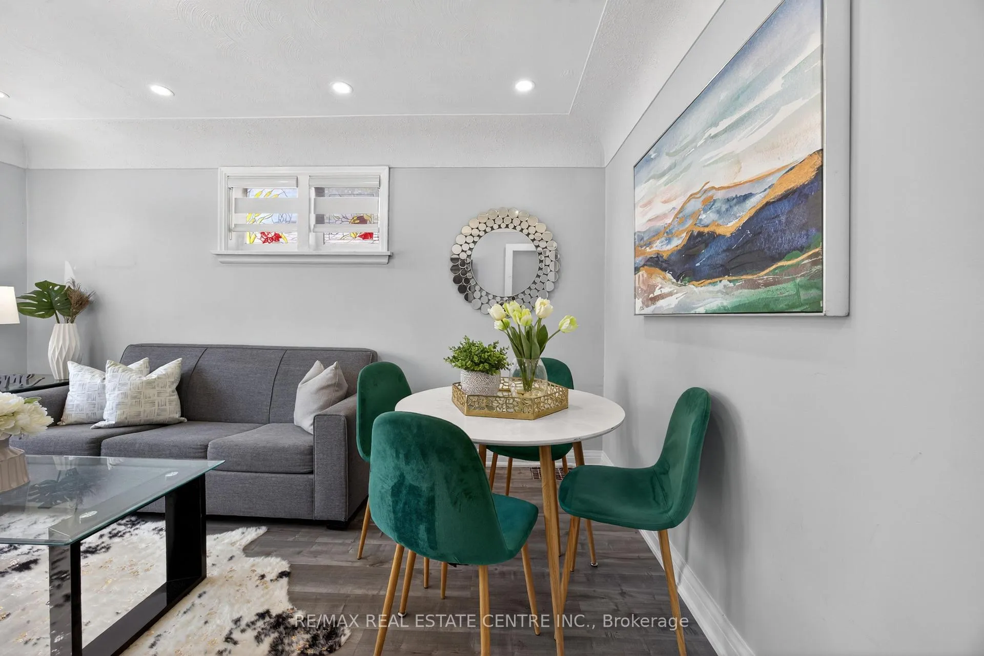 Photo 24 of 43 West 1st Street, Hamilton, Bonnington — HOMEH