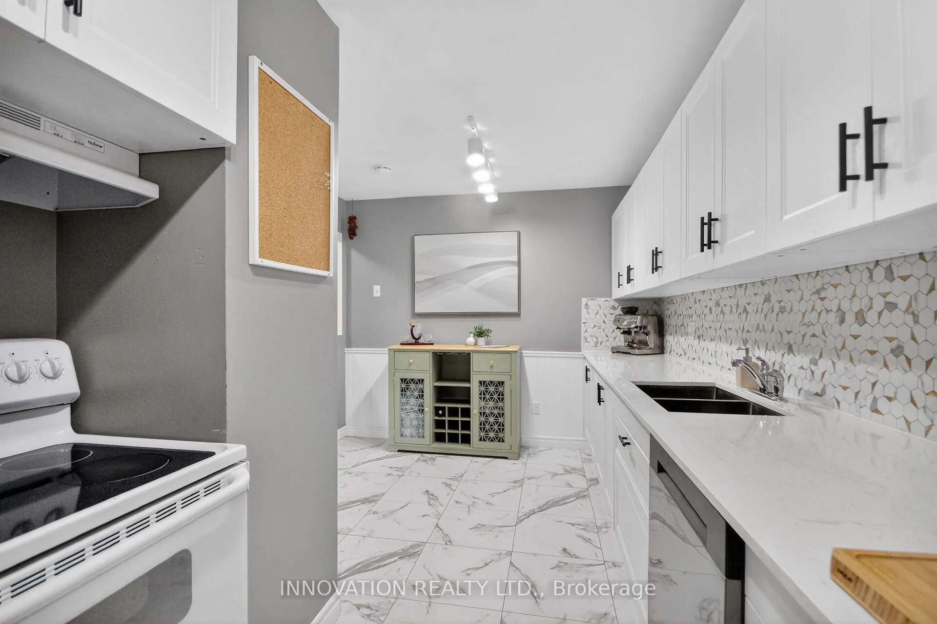 Photo 13 of 4 Bridgewater Terrace, Ottawa, Barrhaven - Cedargrove/Fraserdale — HOMEH