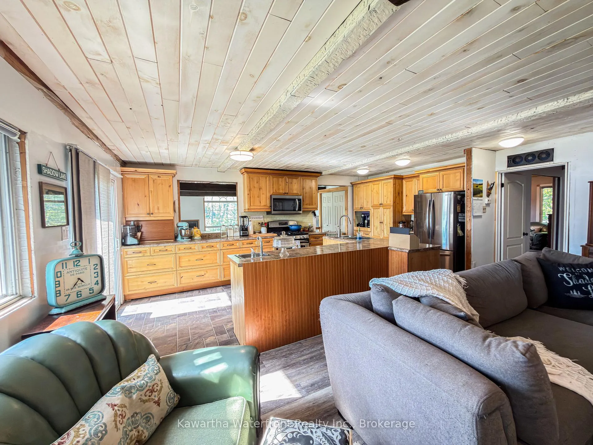 Photo 16 of 261 Shadow Lake 4 Road, Kawartha Lakes, Laxton/Digby/Longford — HOMEH