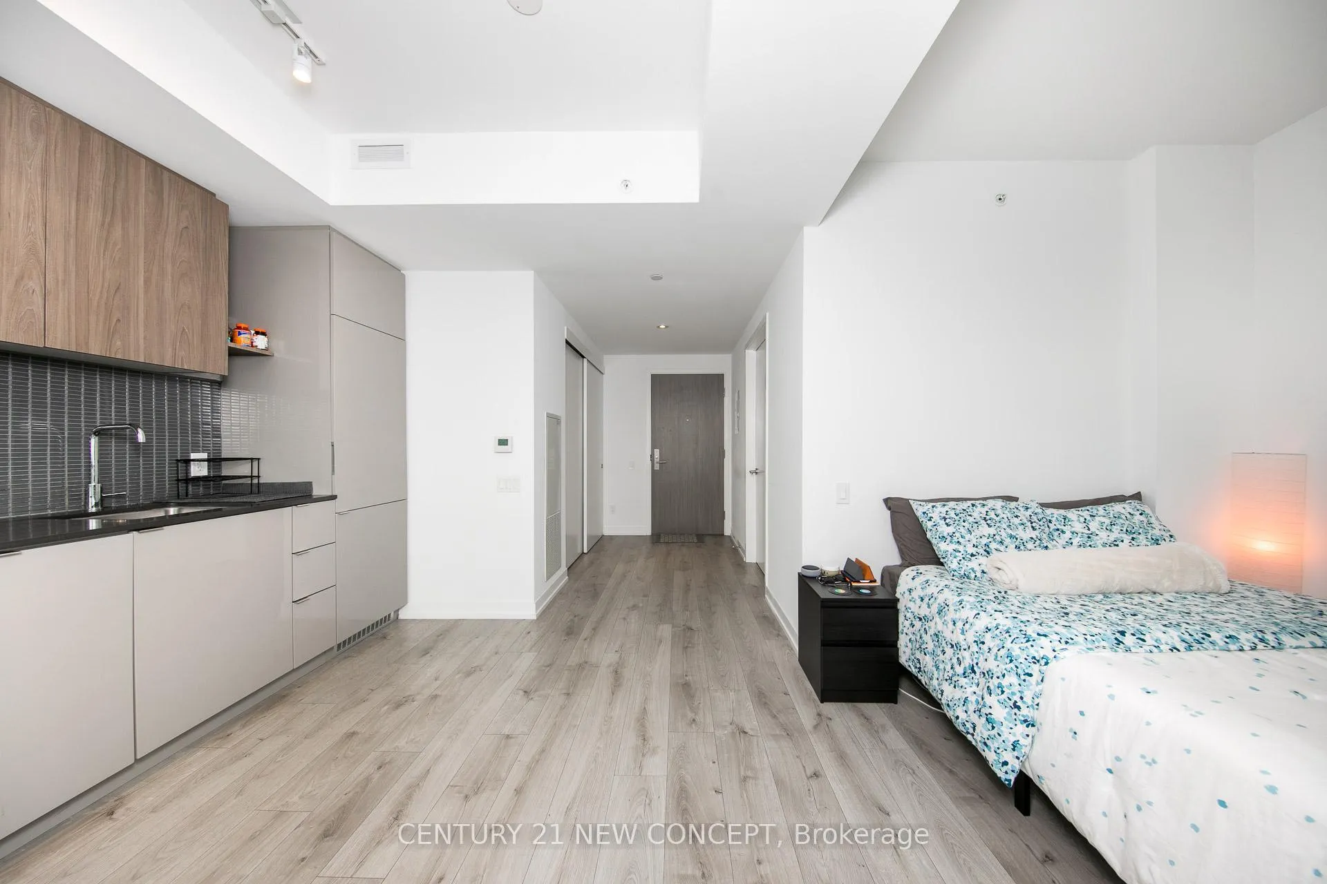 Photo 7 of Unit 2011, 161 Roehampton Avenue, Toronto, Mount Pleasant West — HOMEH