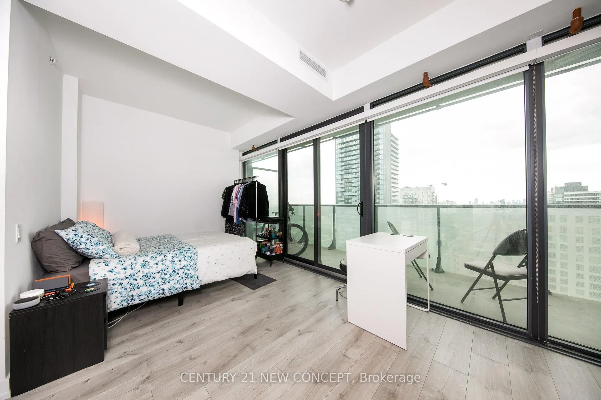 Photo 8 of Unit 2011, 161 Roehampton Avenue, Toronto, Mount Pleasant West — HOMEH