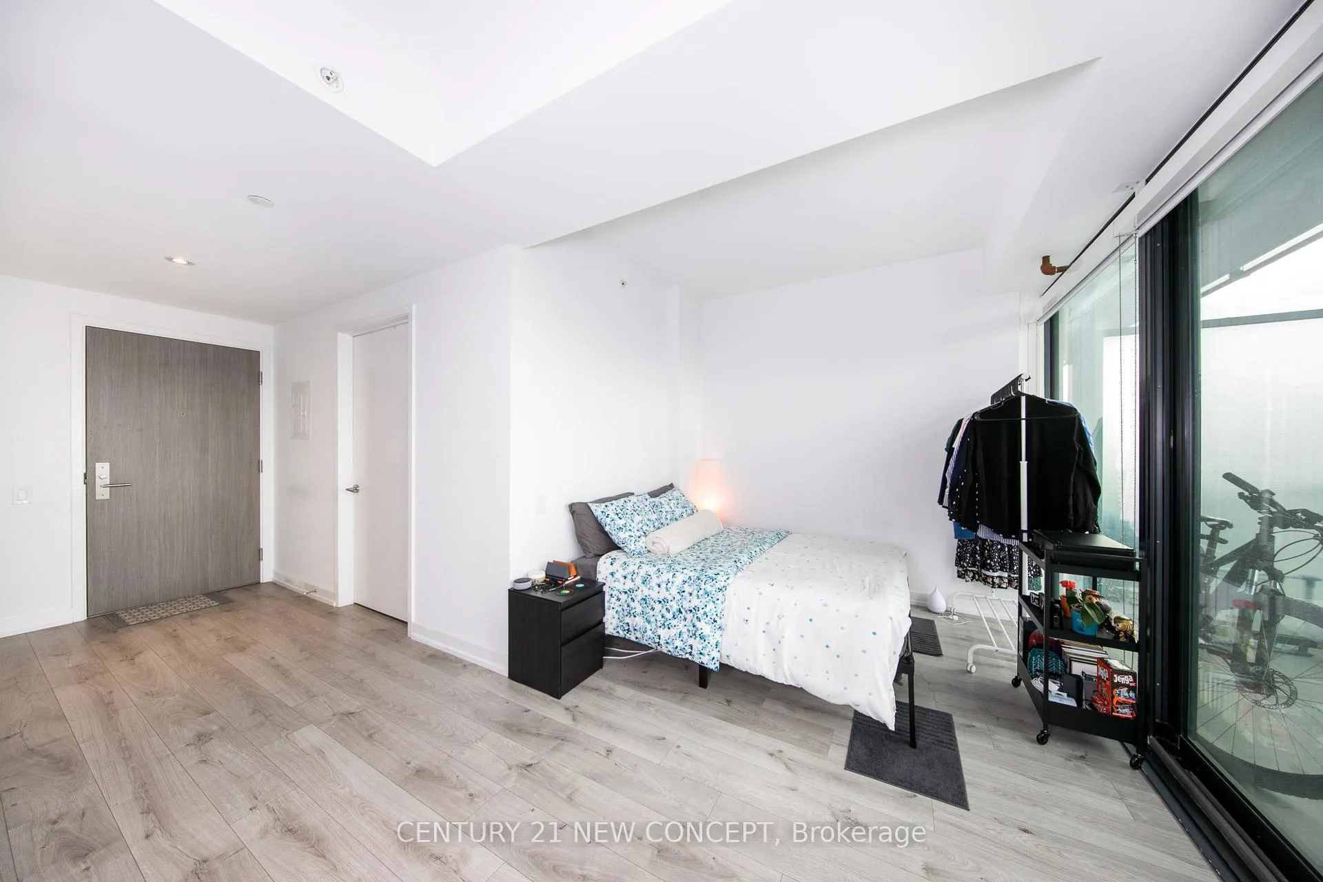 Photo 10 of Unit 2011, 161 Roehampton Avenue, Toronto, Mount Pleasant West — HOMEH