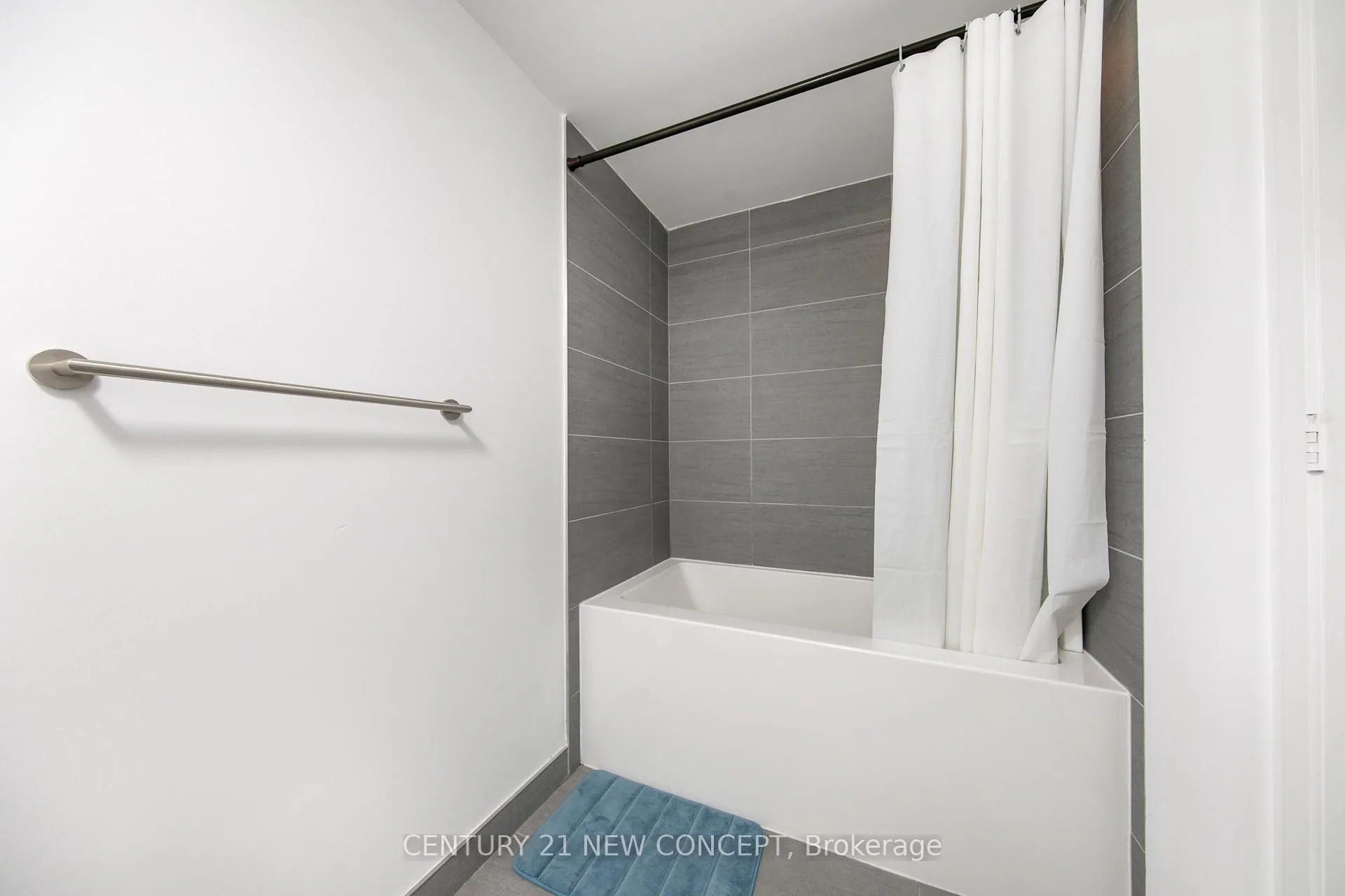 Photo 13 of Unit 2011, 161 Roehampton Avenue, Toronto, Mount Pleasant West — HOMEH