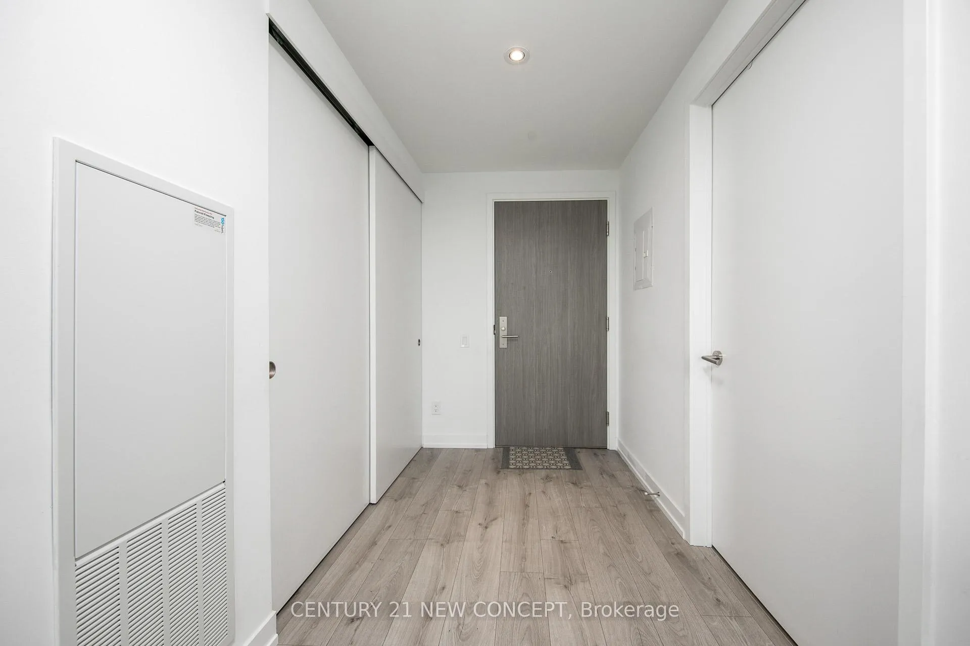 Photo 15 of Unit 2011, 161 Roehampton Avenue, Toronto, Mount Pleasant West — HOMEH