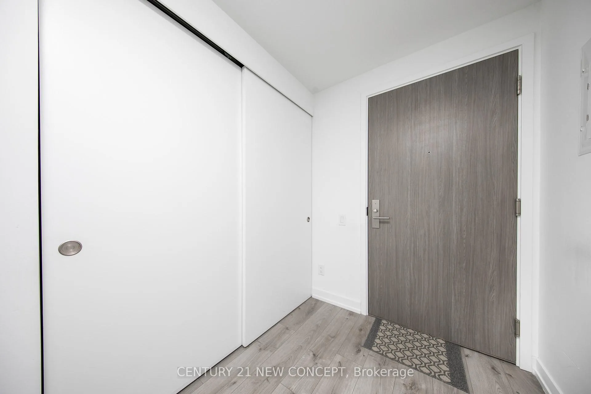 Photo 16 of Unit 2011, 161 Roehampton Avenue, Toronto, Mount Pleasant West — HOMEH