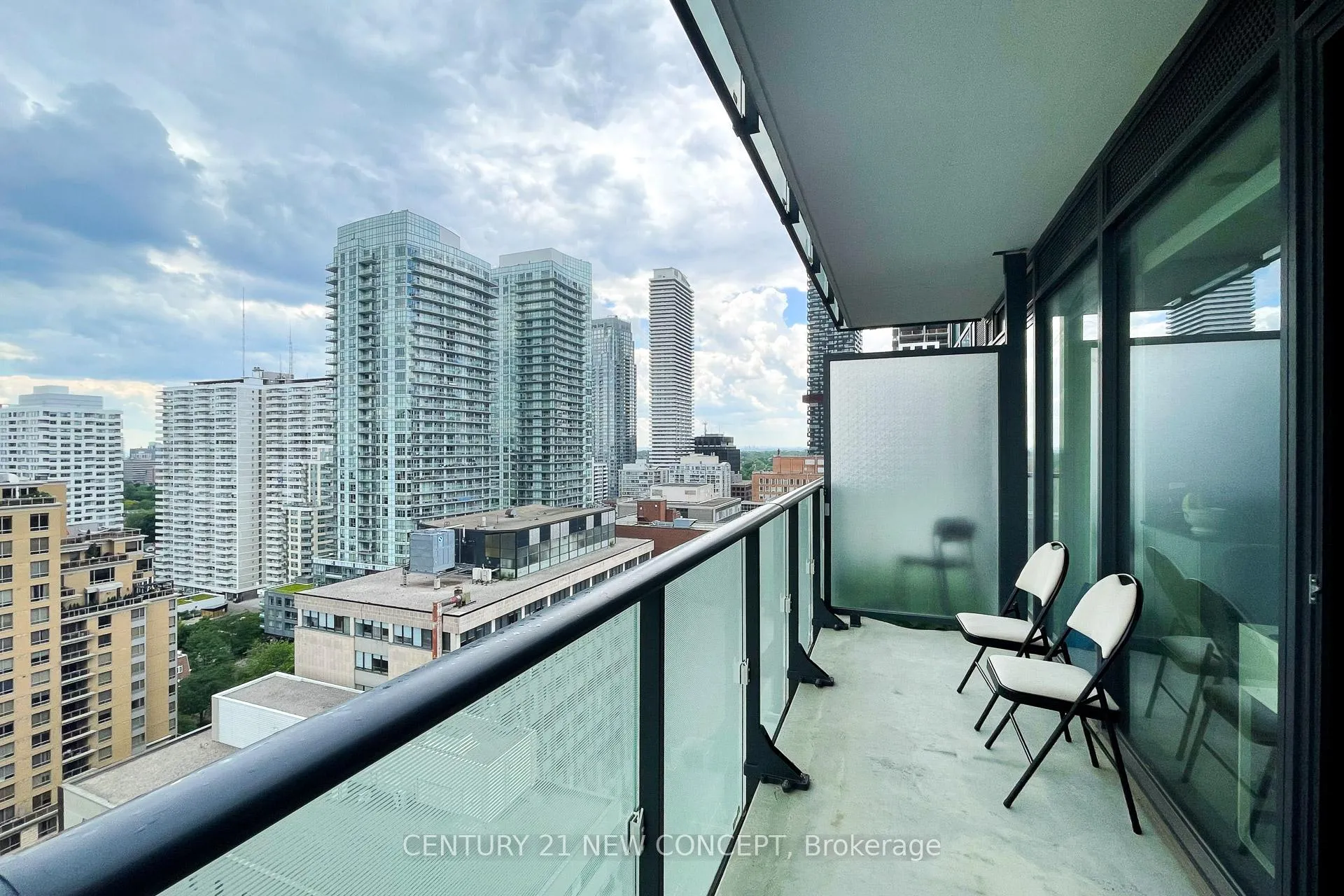 Photo 17 of Unit 2011, 161 Roehampton Avenue, Toronto, Mount Pleasant West — HOMEH